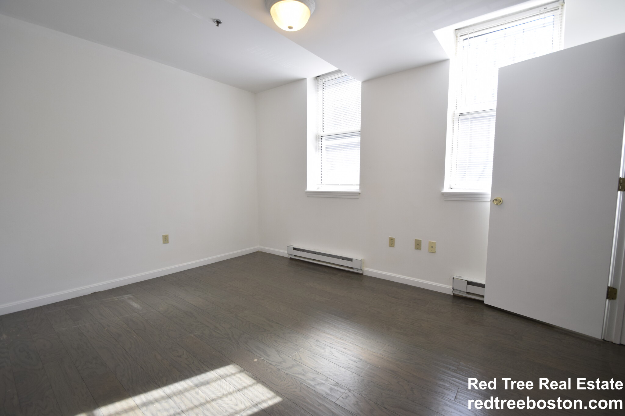 24 Queensberry St, Fenway