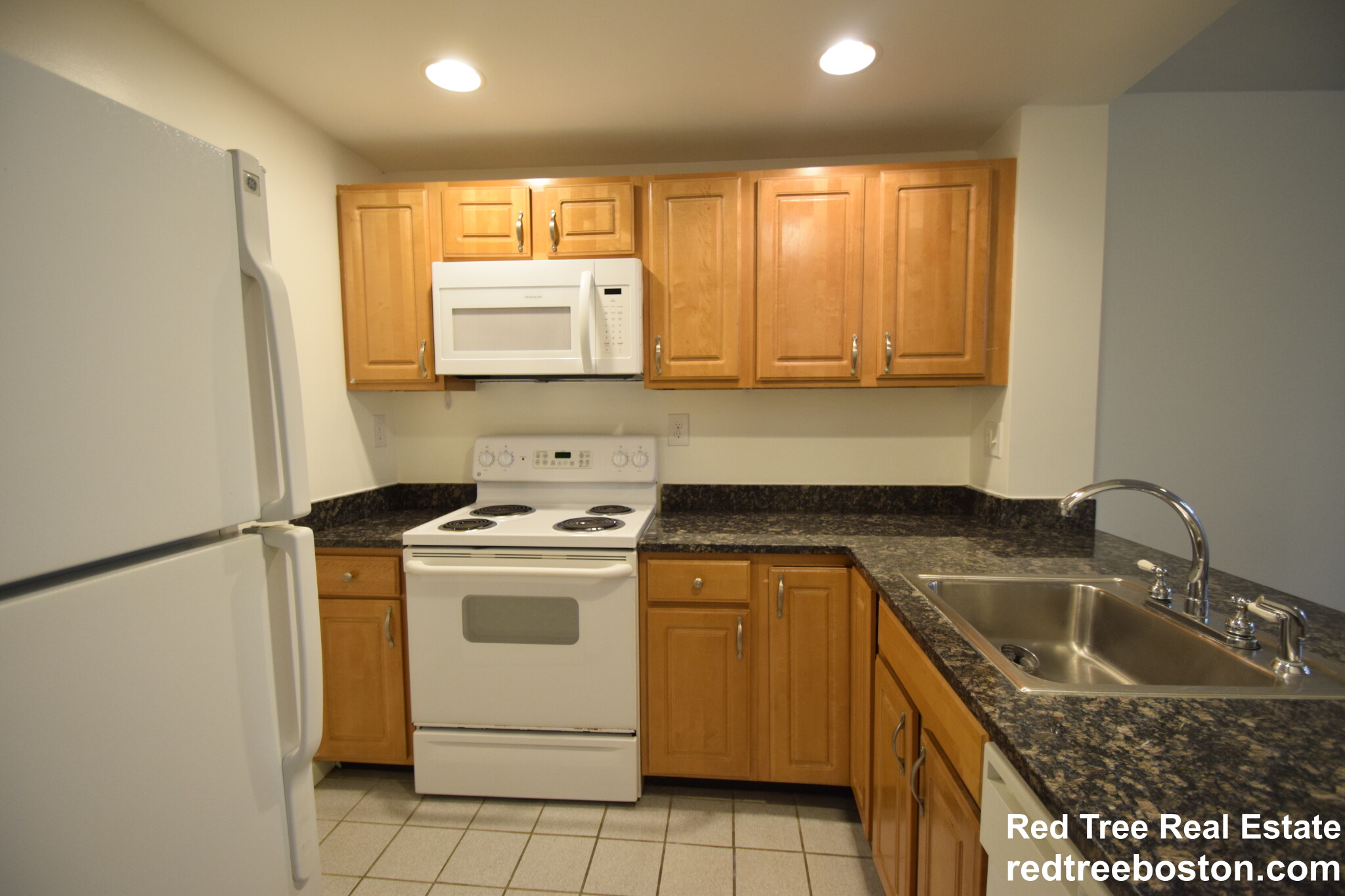 24 Queensberry St, Fenway