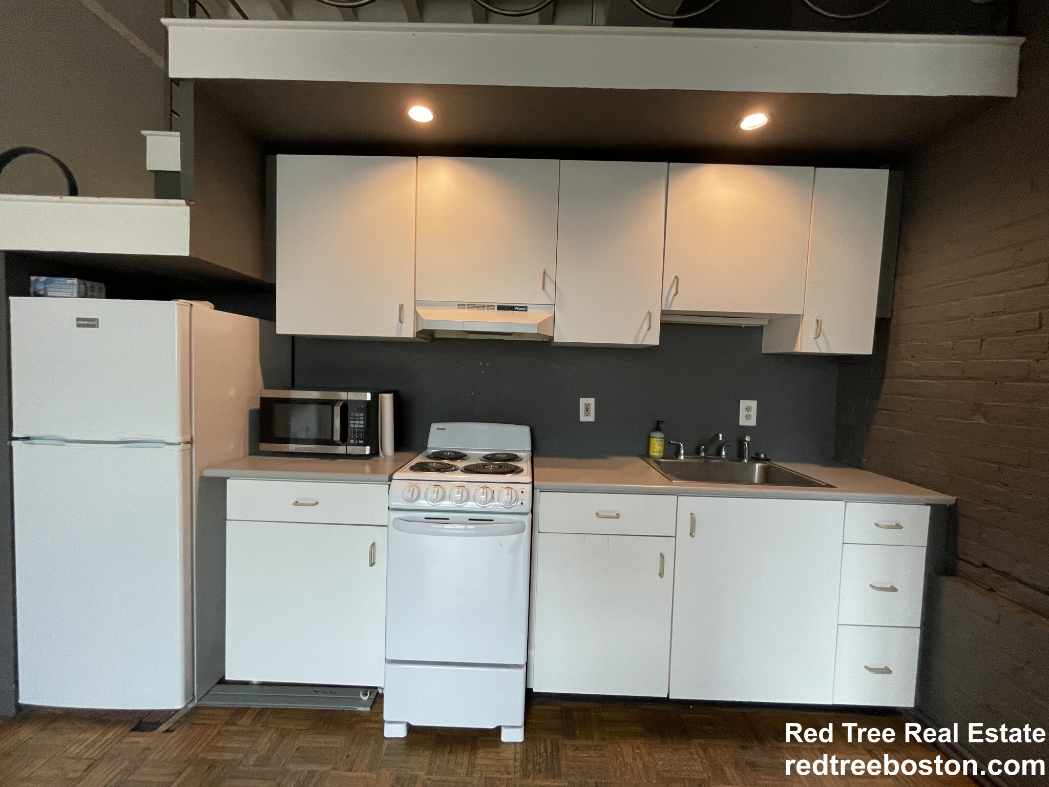 61 Brookline Ave, Fenway