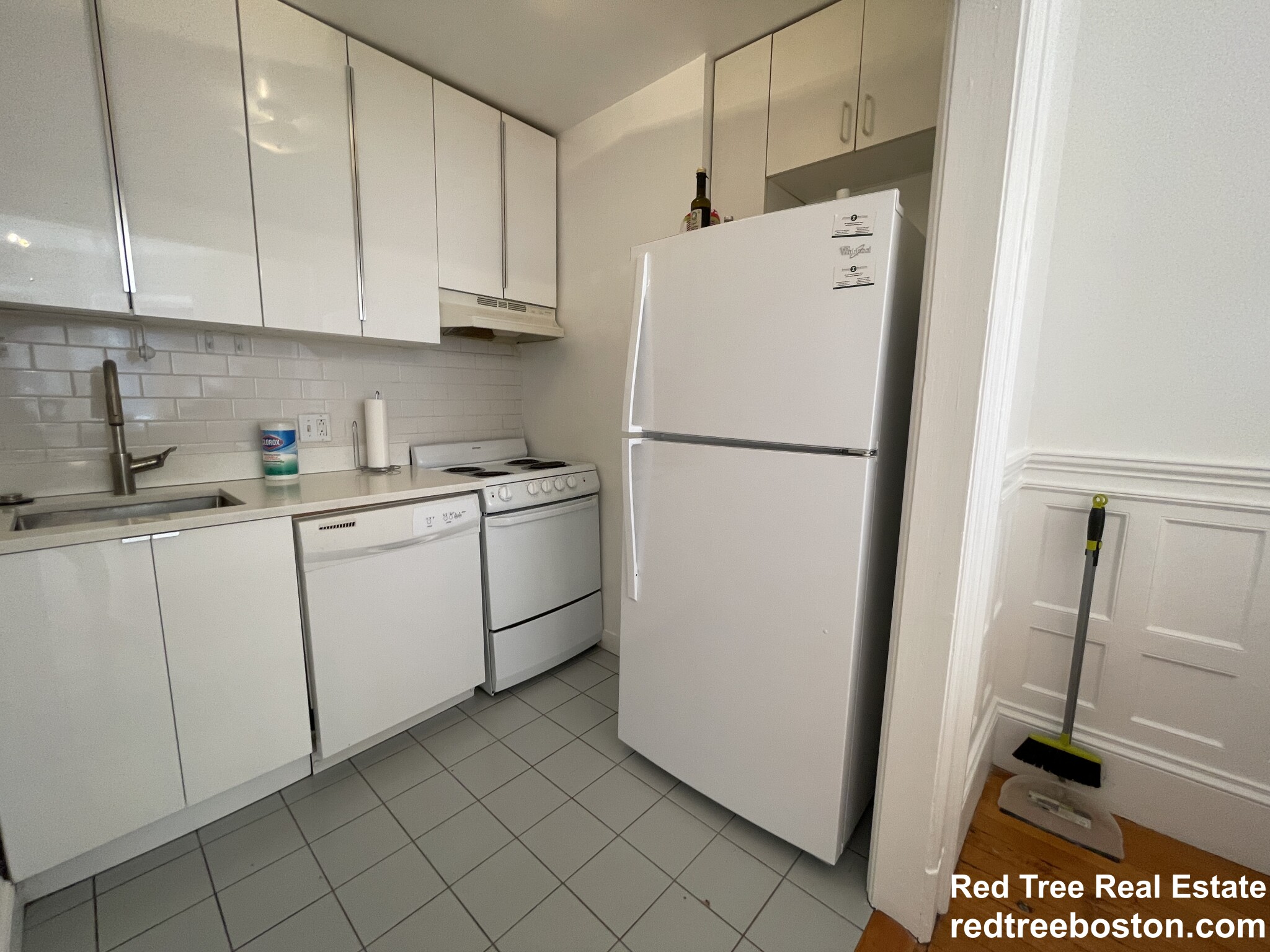 869 Beacon St, Fenway