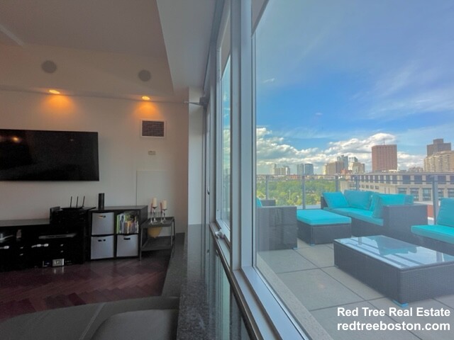 1 Charles St, Back Bay