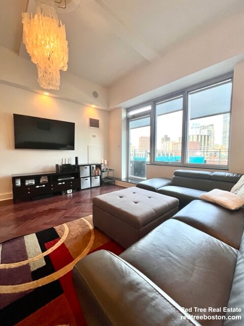 1 Charles St, Back Bay