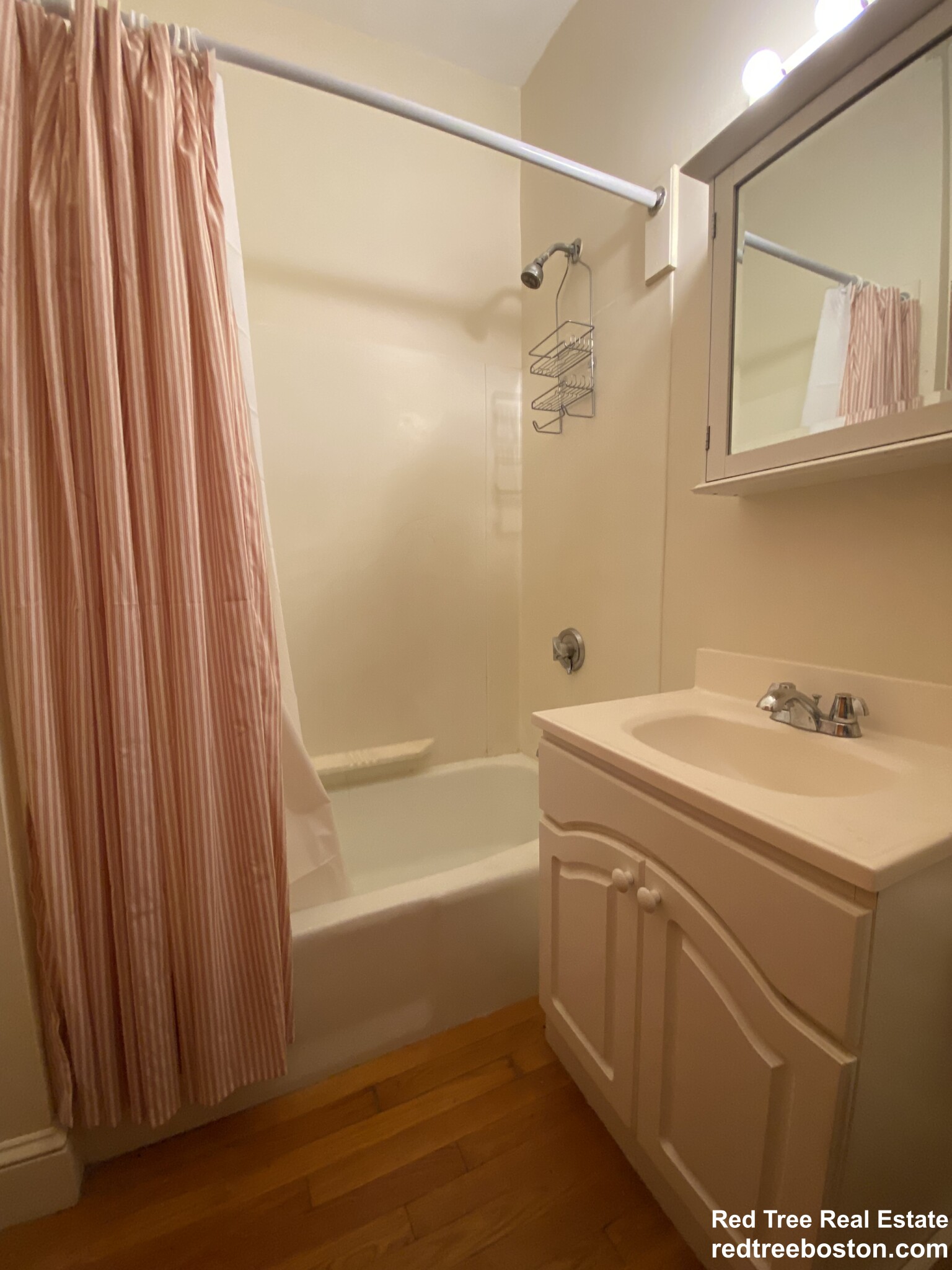 14 Clarendon St, Watertown