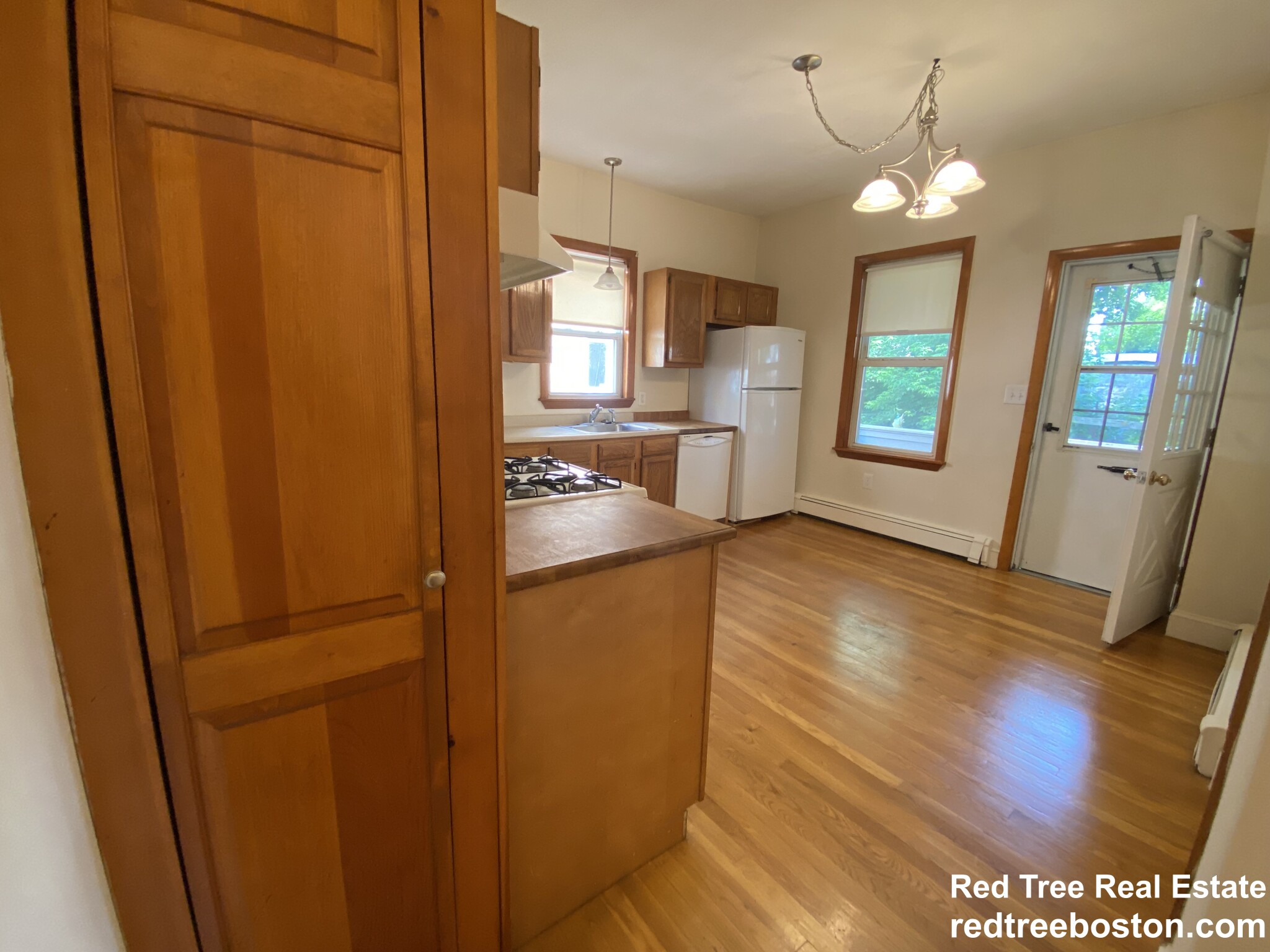 14 Clarendon St, Watertown