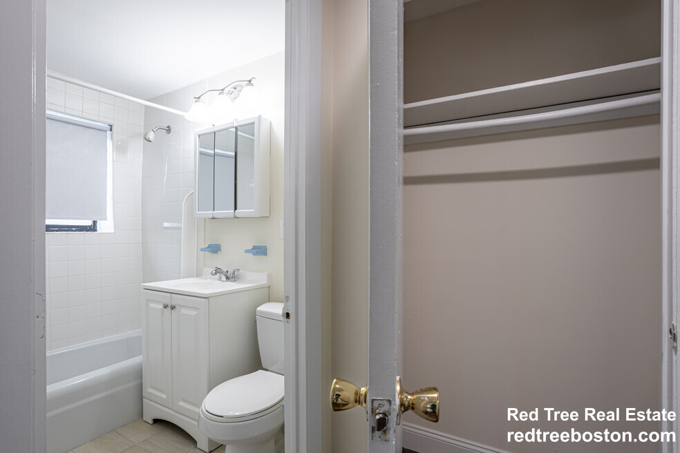 122 Dustin St, Brighton