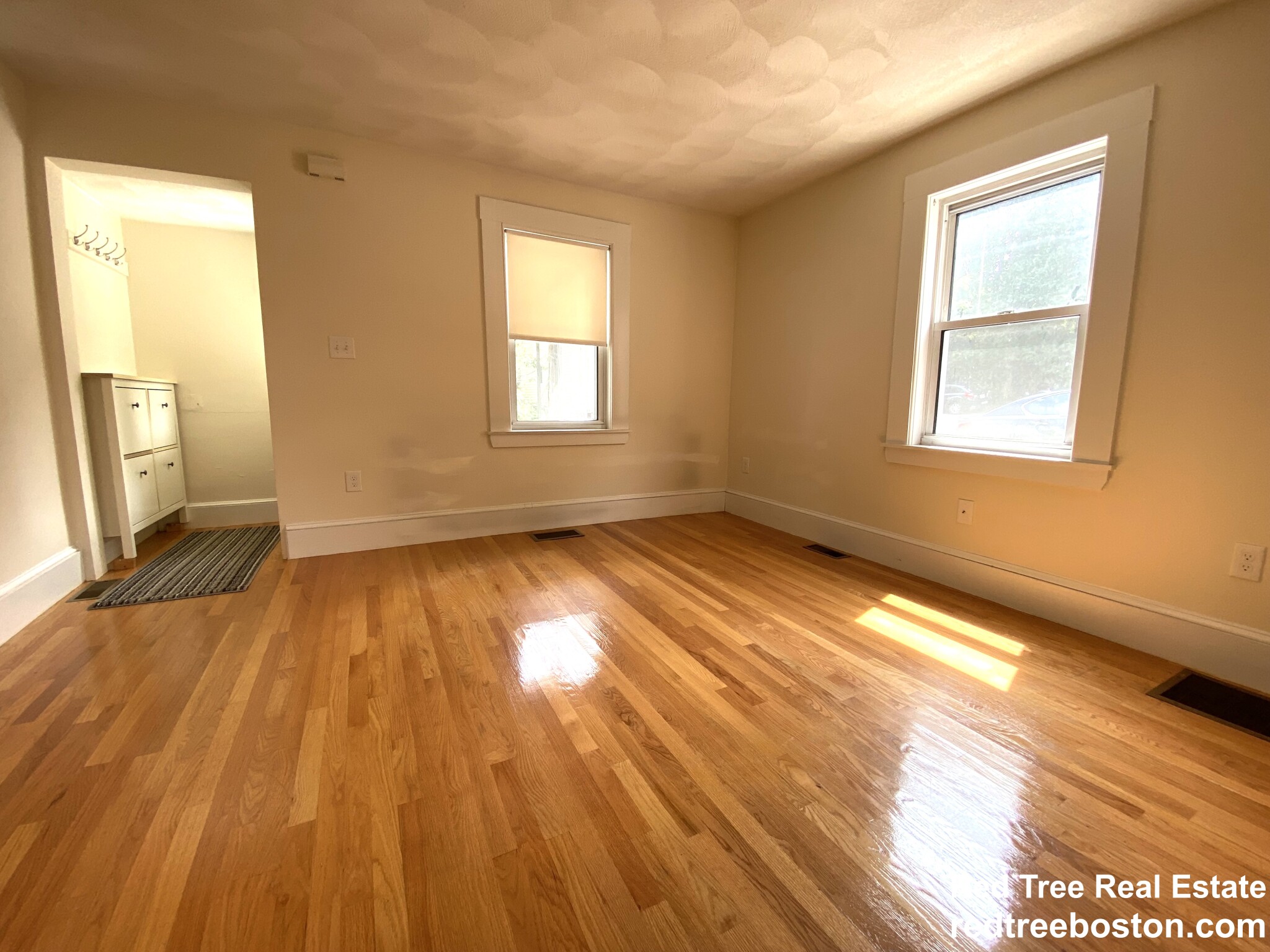 7 Rifle Ct, Watertown