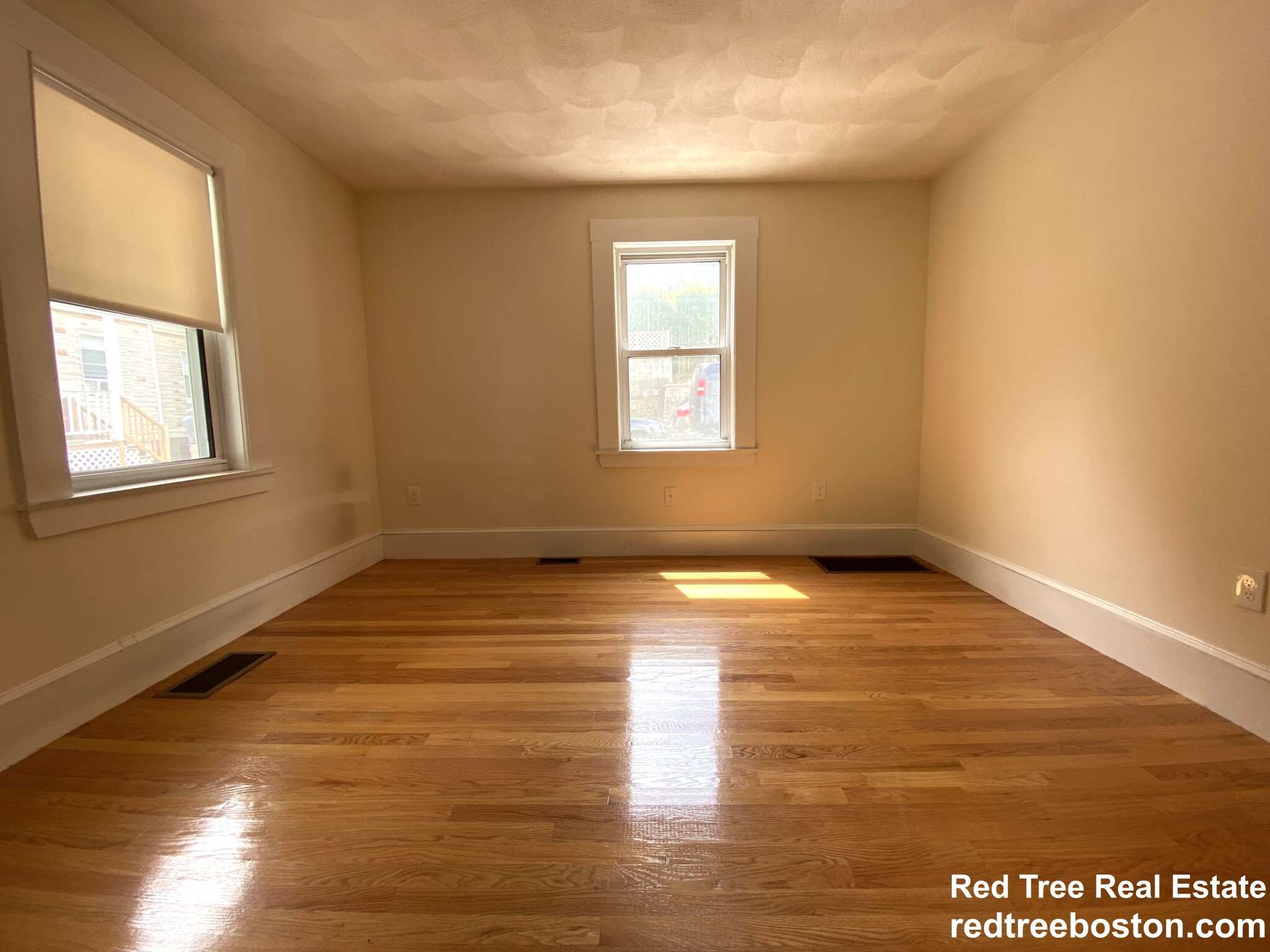 7 Rifle Ct, Watertown