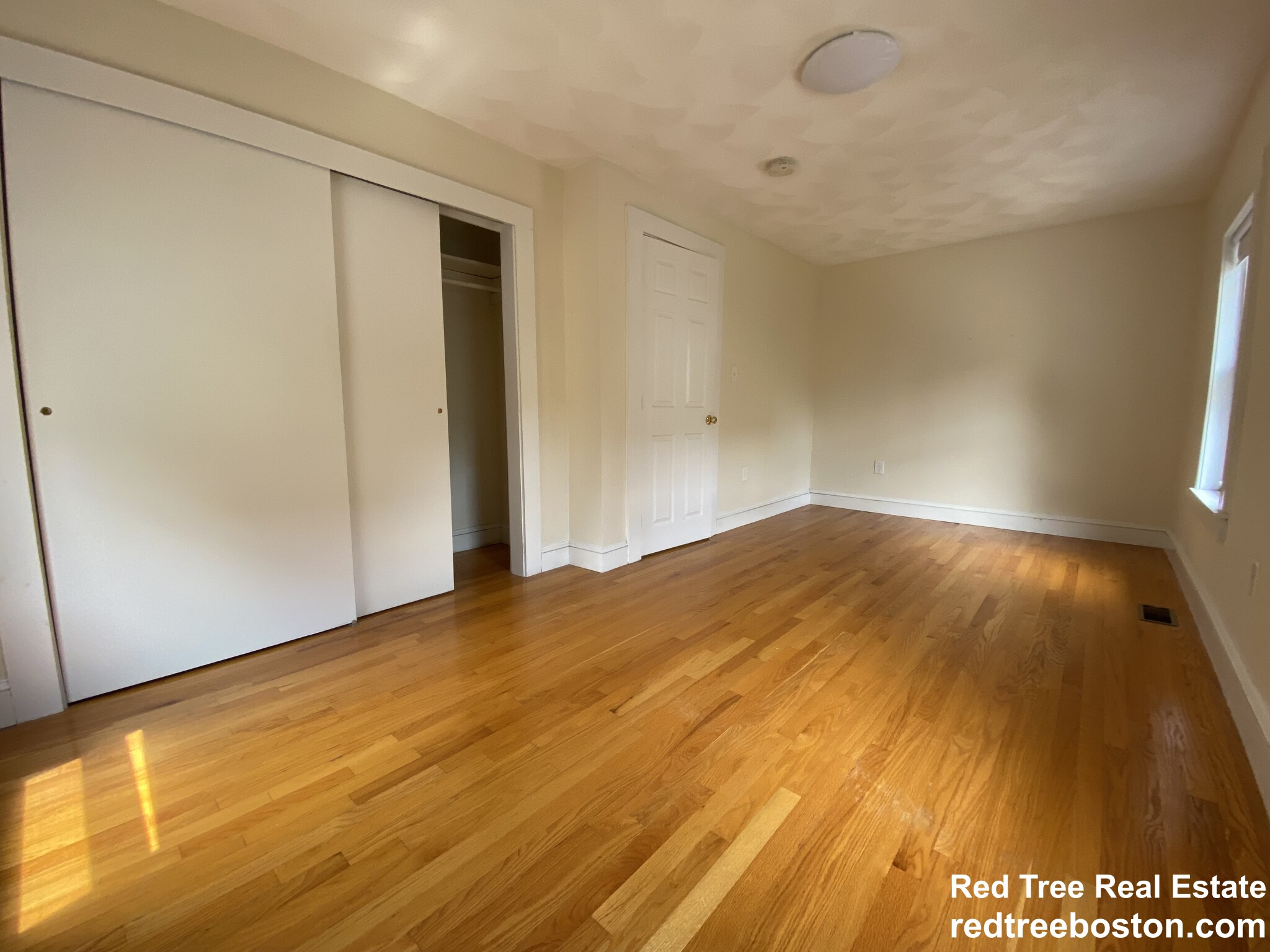 7 Rifle Ct, Watertown