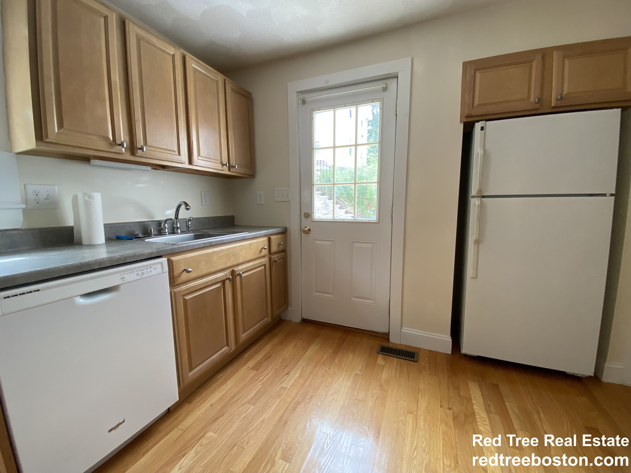 7 Rifle Ct, Watertown