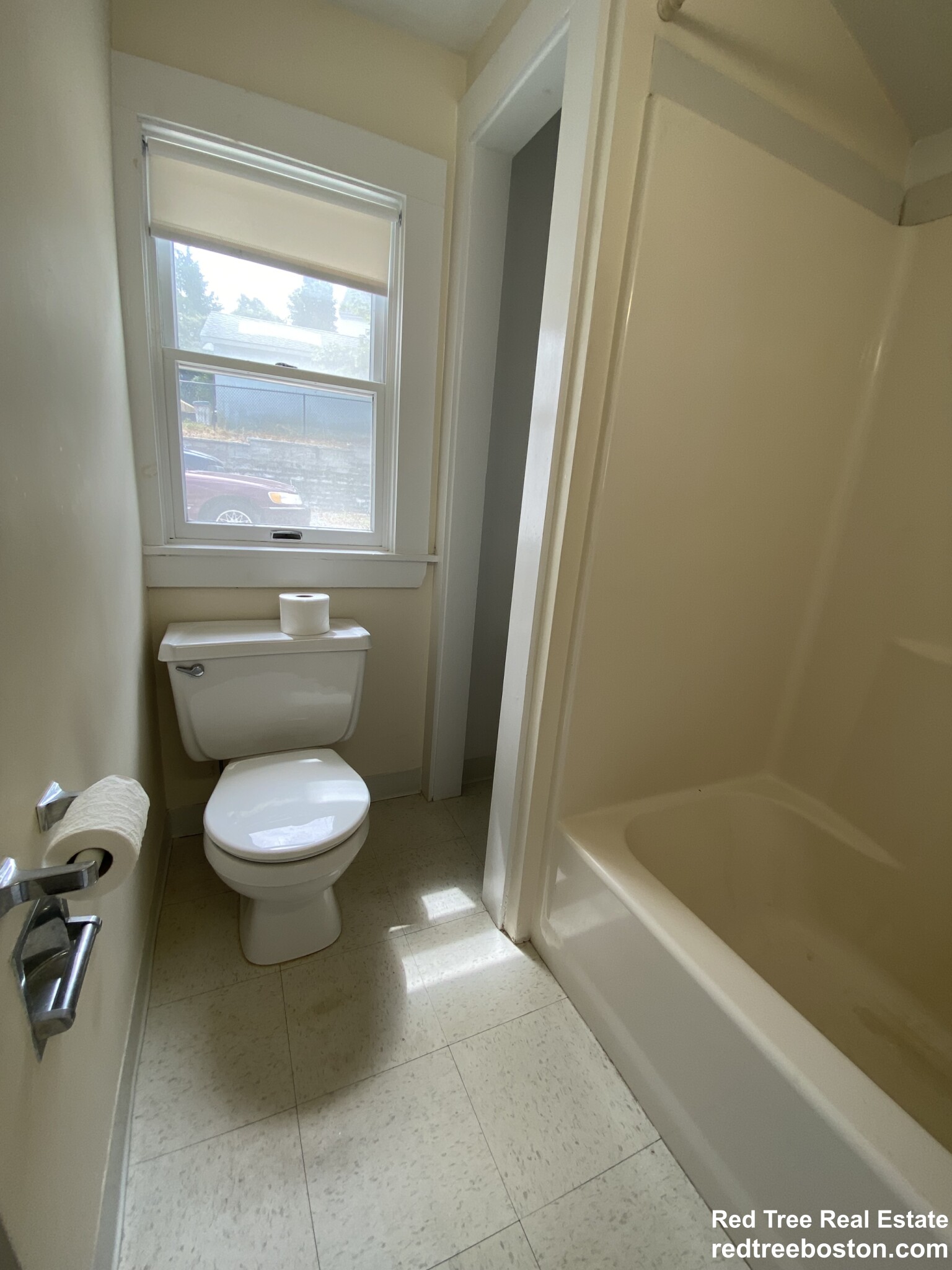 7 Rifle Ct, Watertown