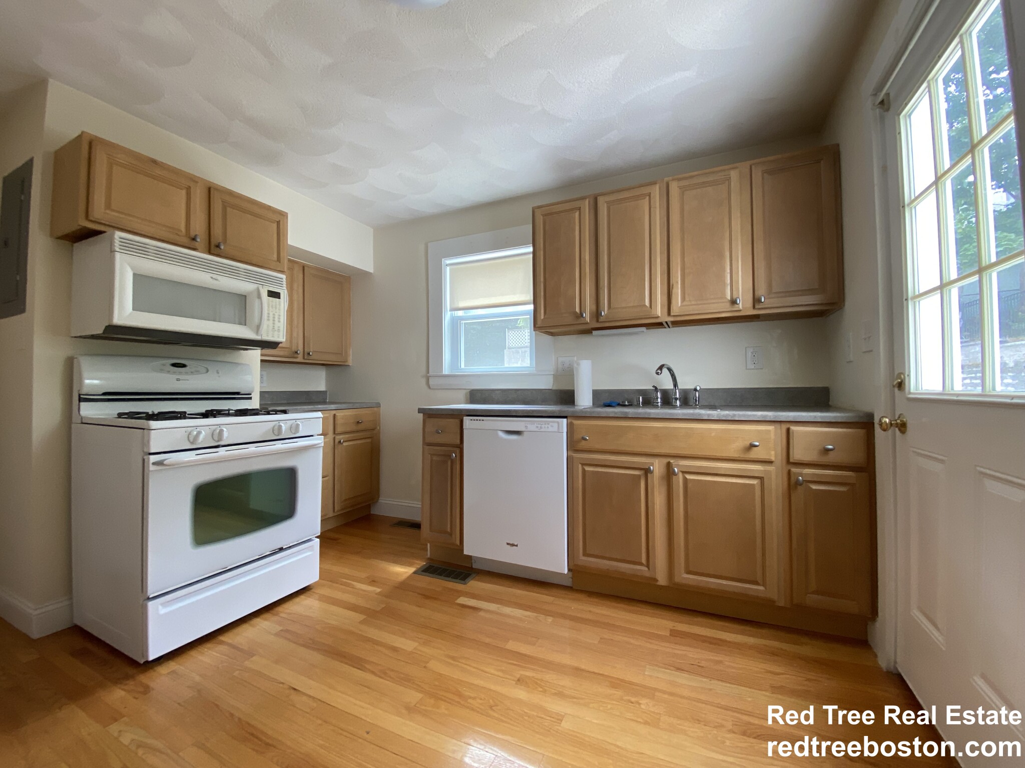 7 Rifle Ct, Watertown