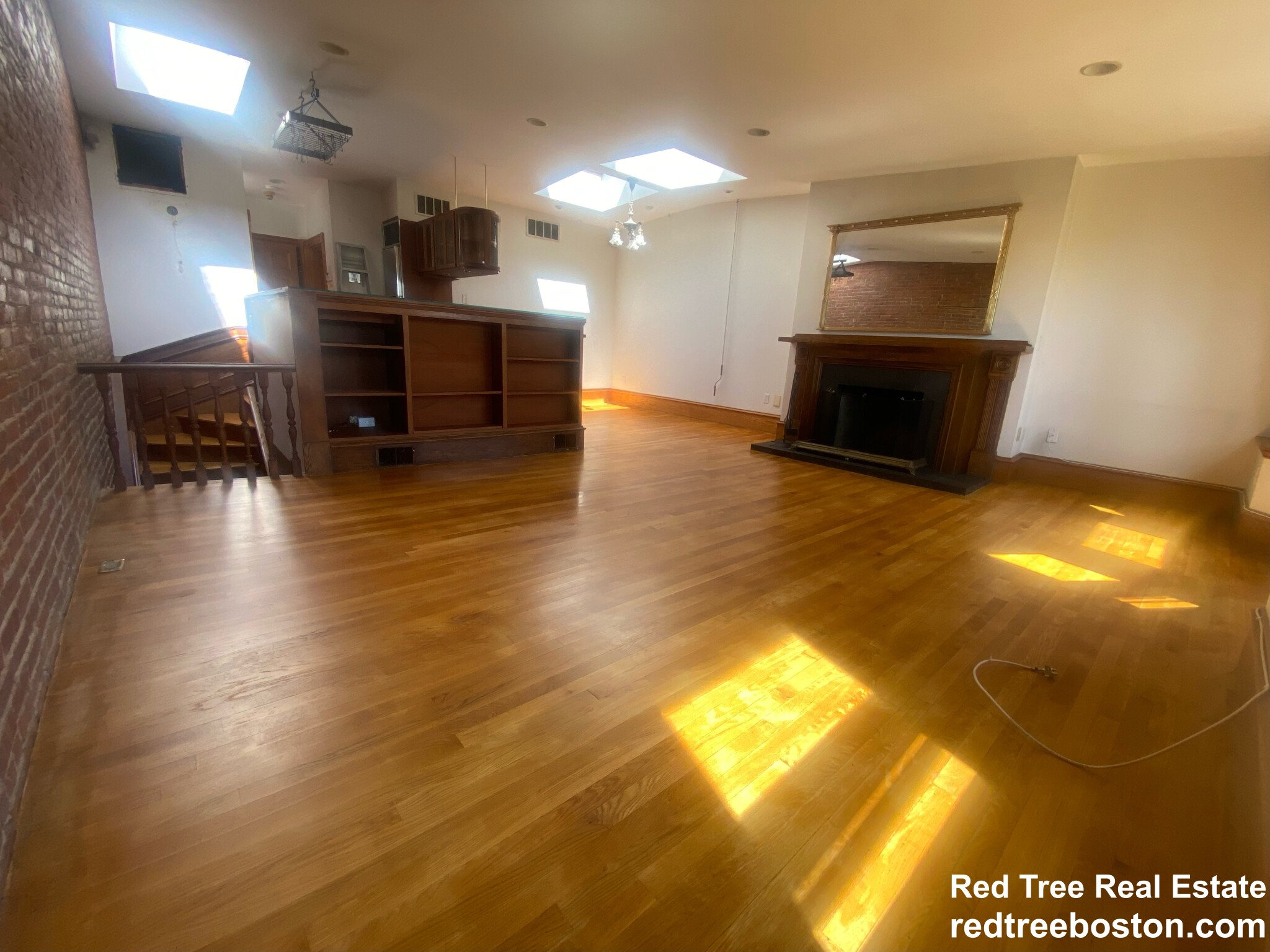 17 Holyoke St, South End