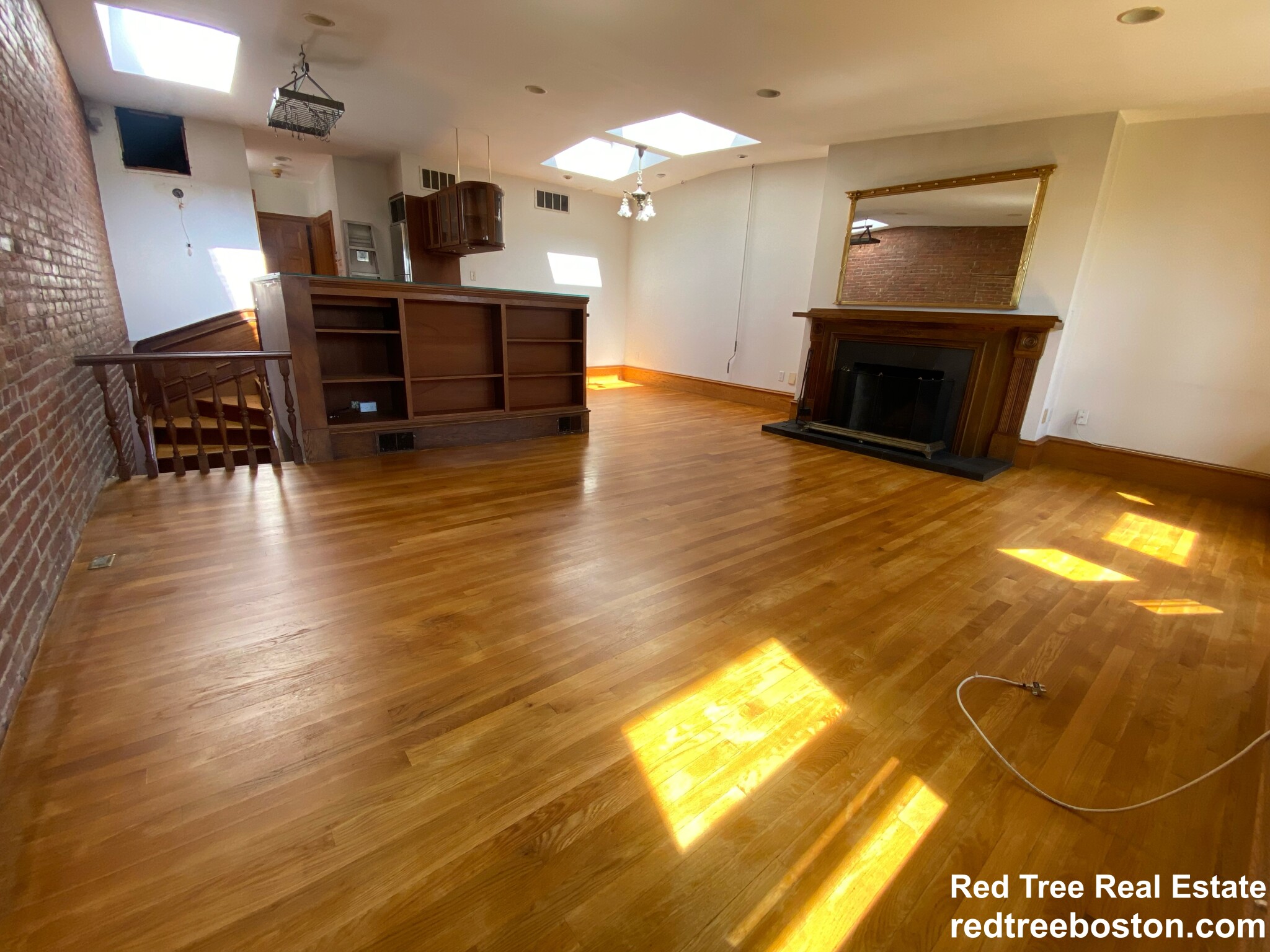 17 Holyoke St, South End