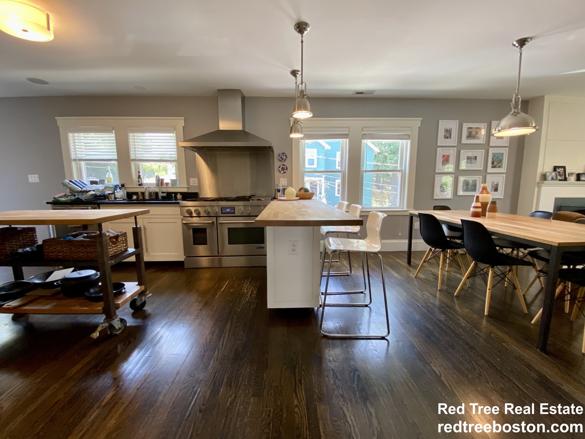 55 Eliot Crescent, Chestnut Hill