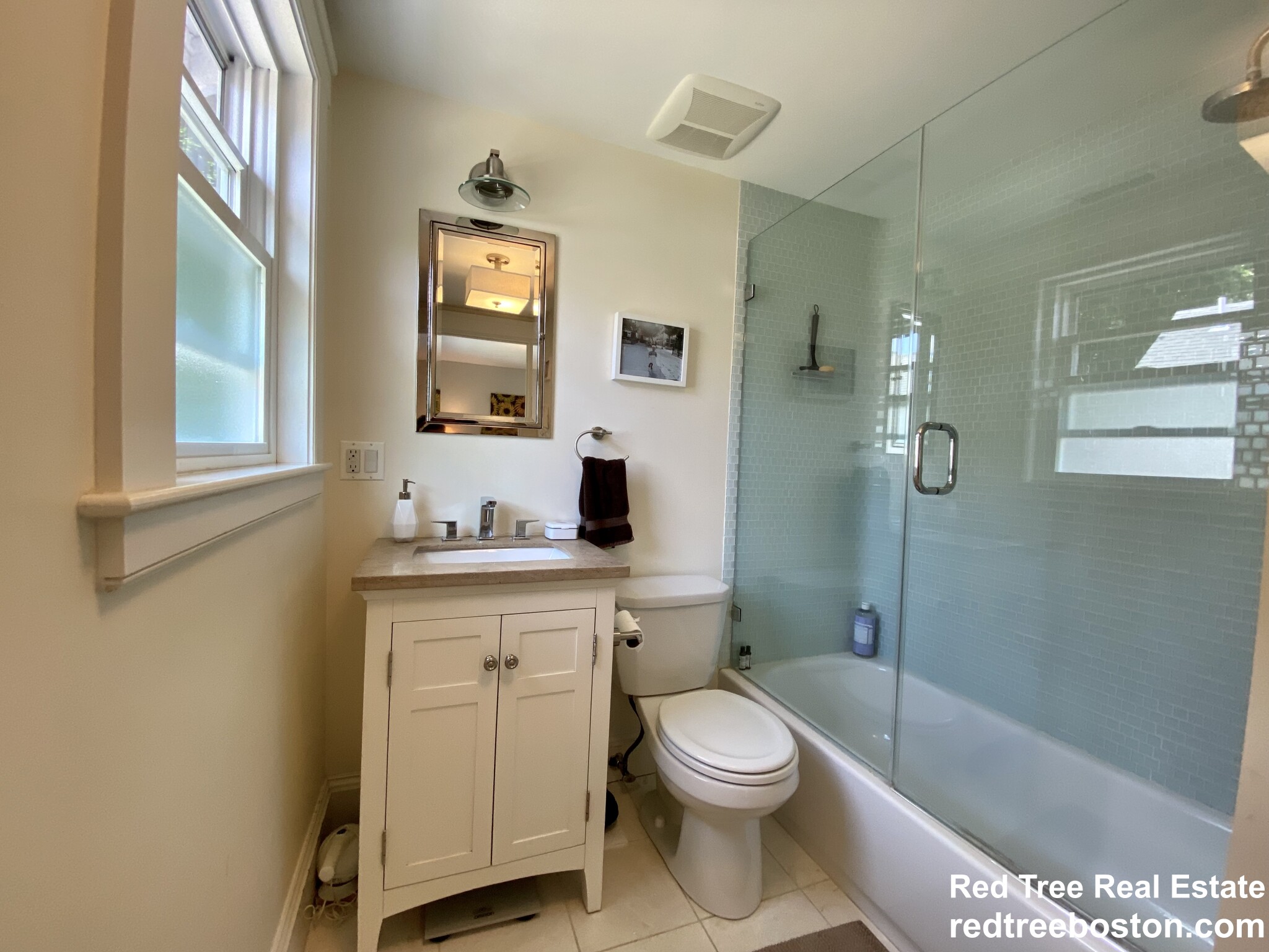 55 Eliot Crescent, Chestnut Hill