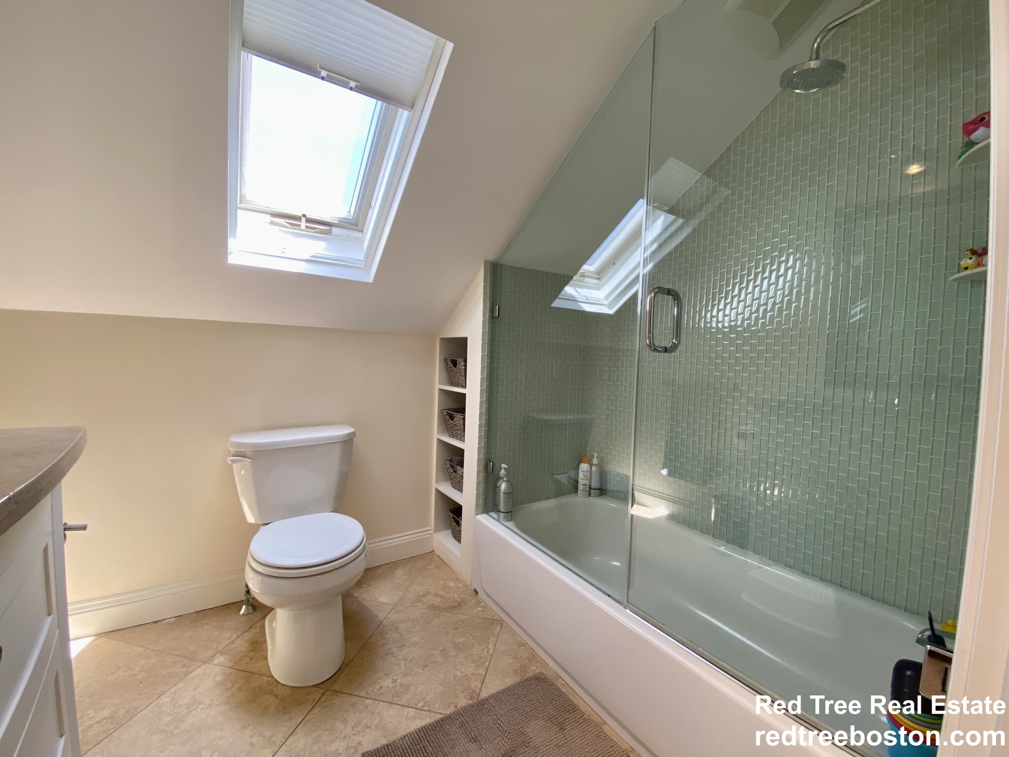 55 Eliot Crescent, Chestnut Hill