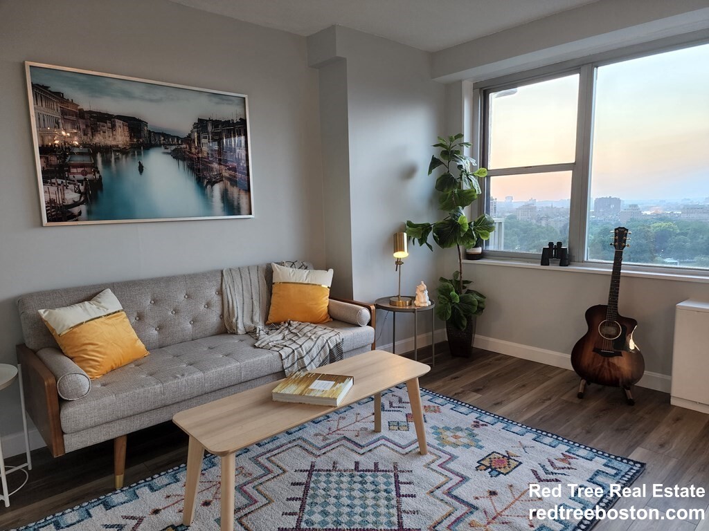 151 Tremont St, Downtown