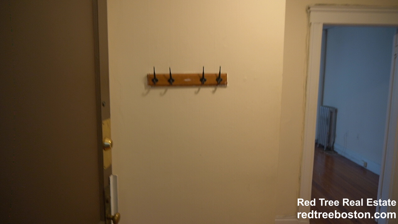 520 Cambridge St, Allston