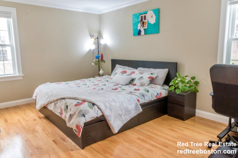 4 Mutton Ln, Weymouth