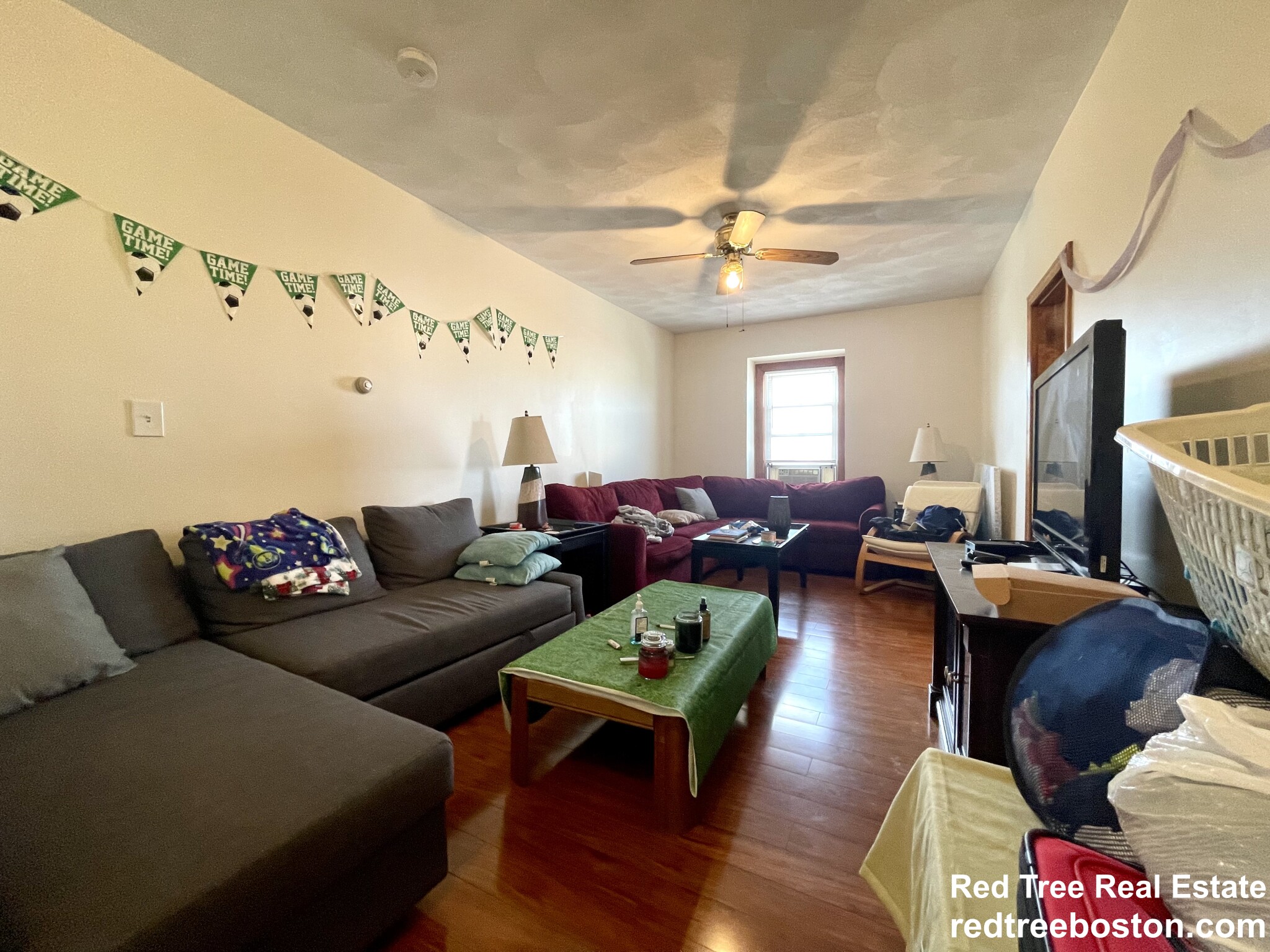 98 Franklin St, Quincy