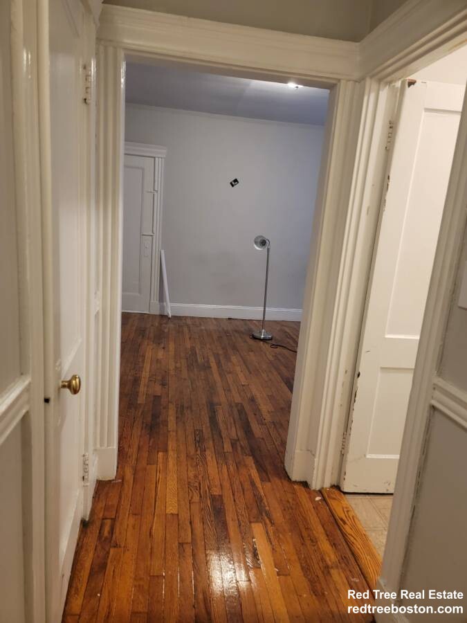 368 Riverway, Jamaica Plain