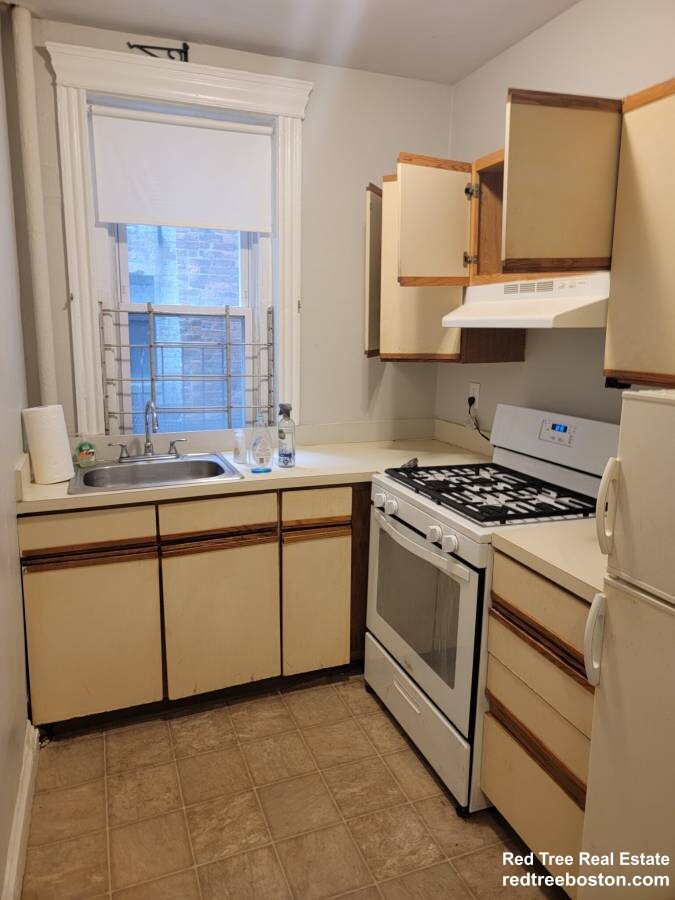 368 Riverway, Jamaica Plain