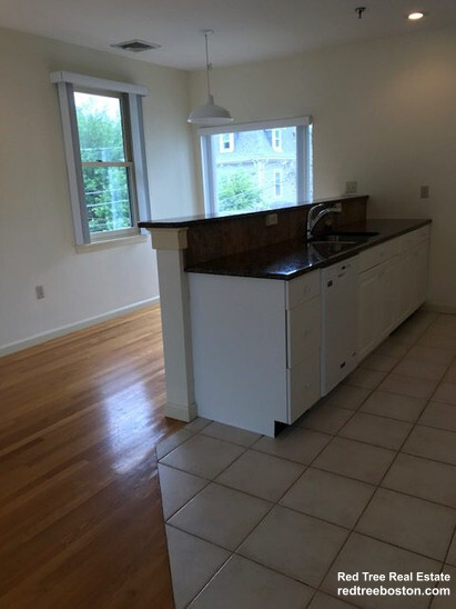 31 Channing St, Newton Corner