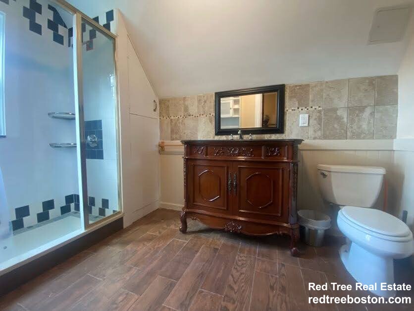 305 Central St, Newton