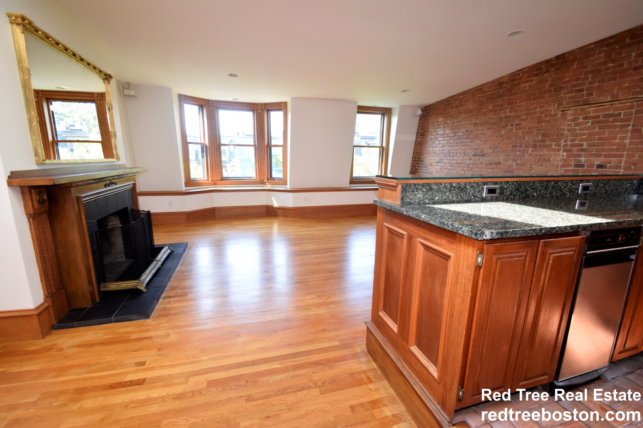 17 Holyoke St, South End