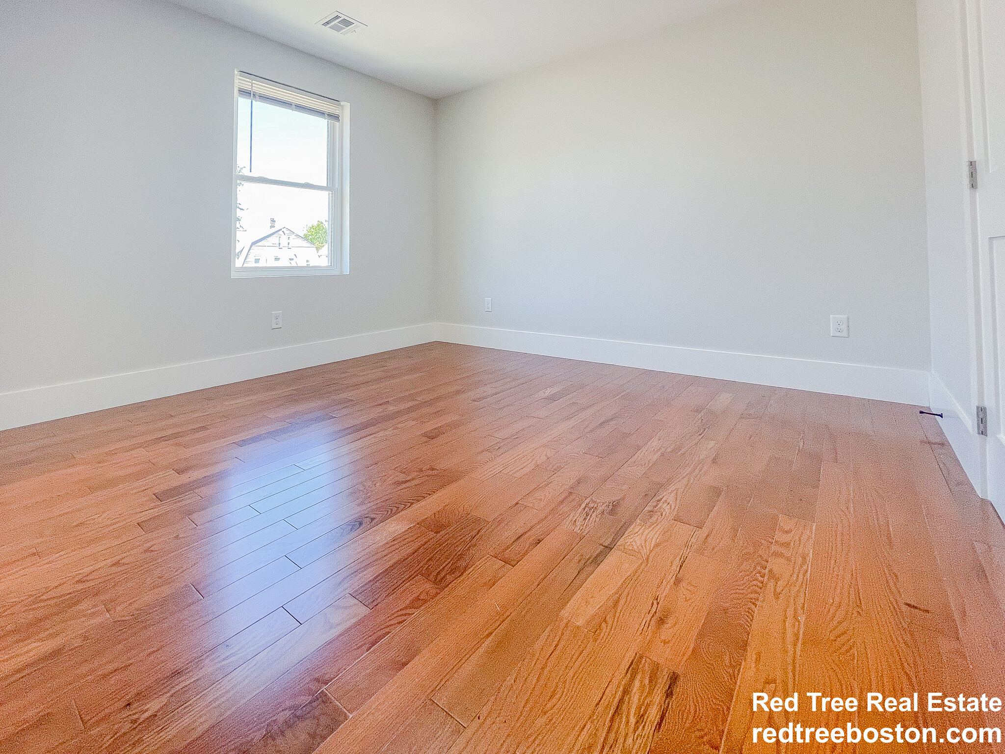 290 Riverside Ave, Medford