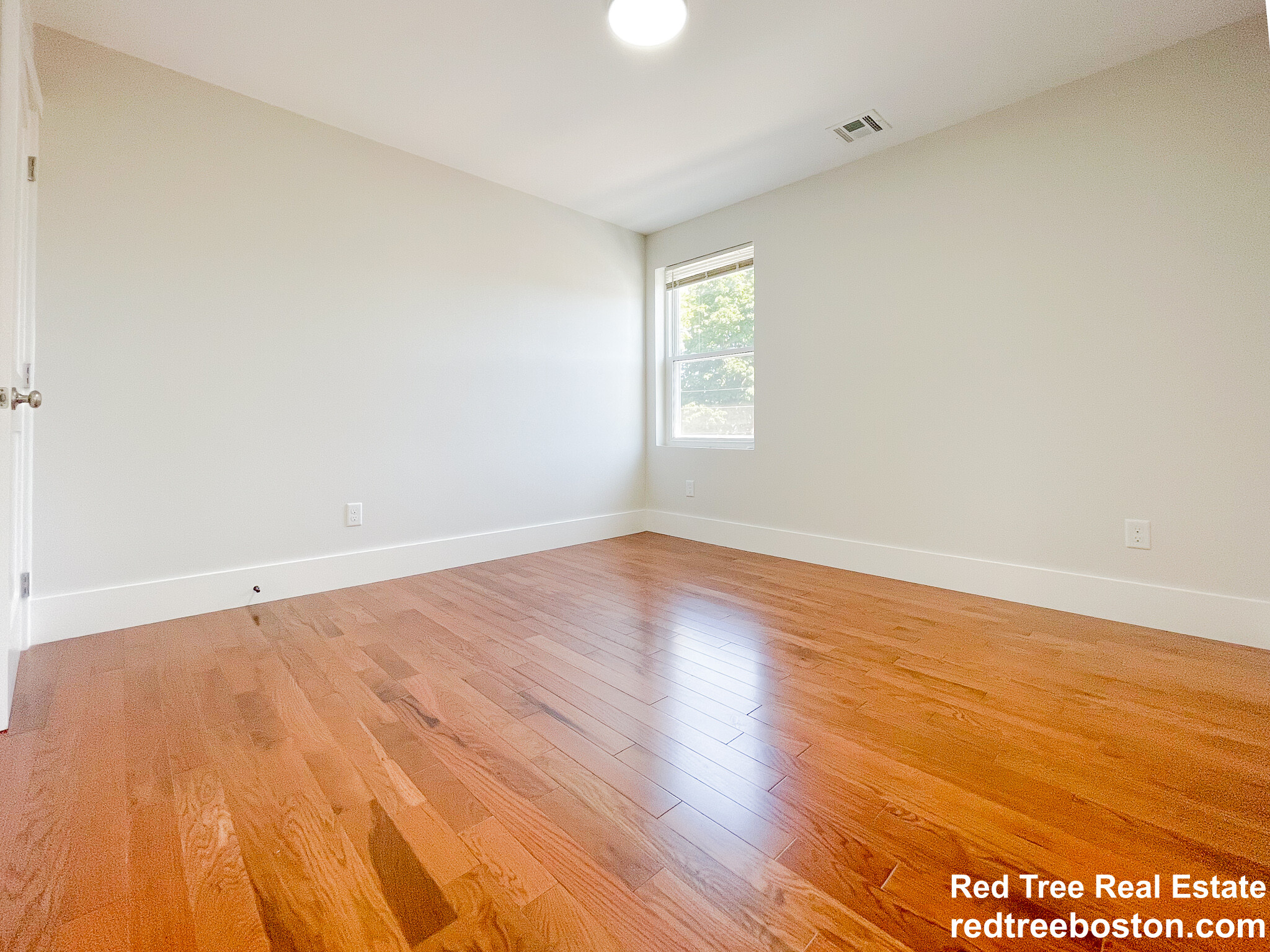 290 Riverside Ave, Medford