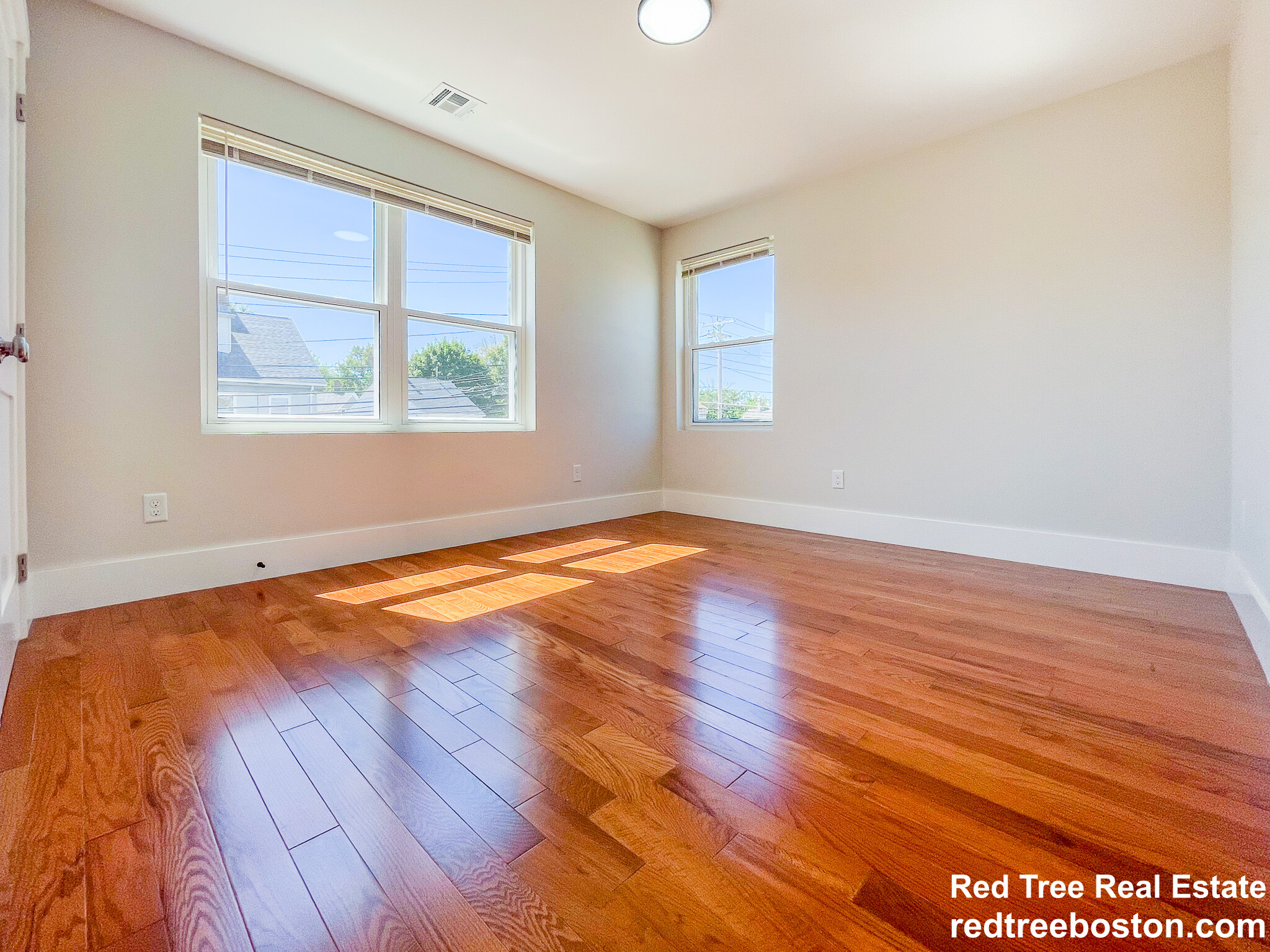 290 Riverside Ave, Medford