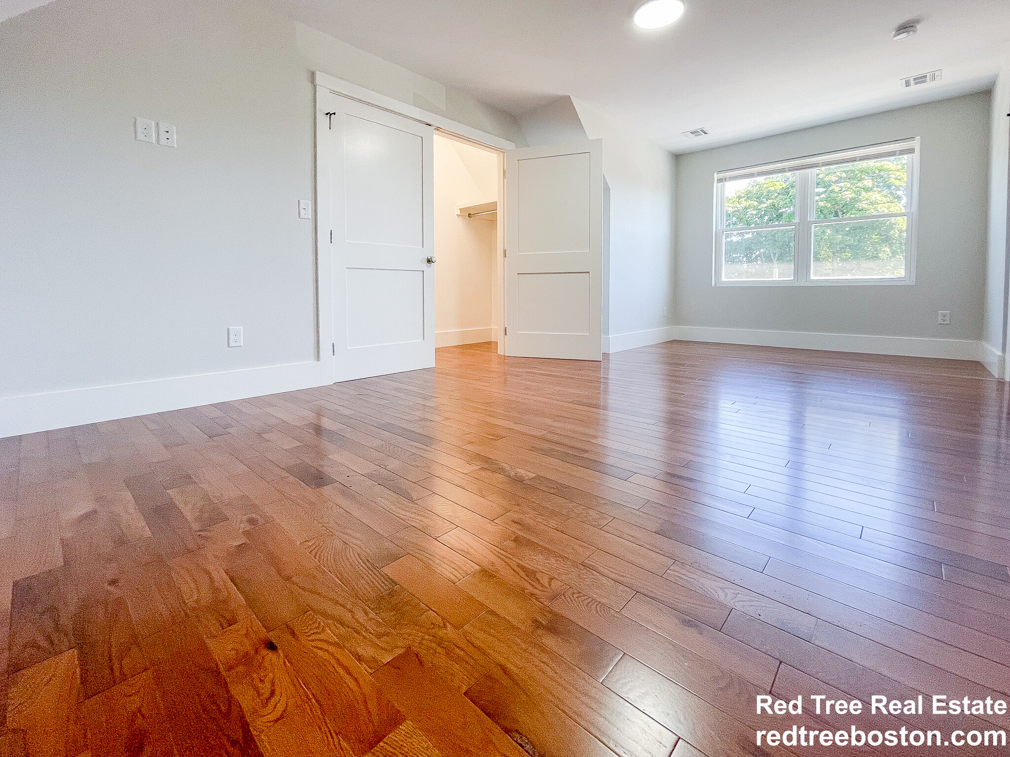 290 Riverside Ave, Medford