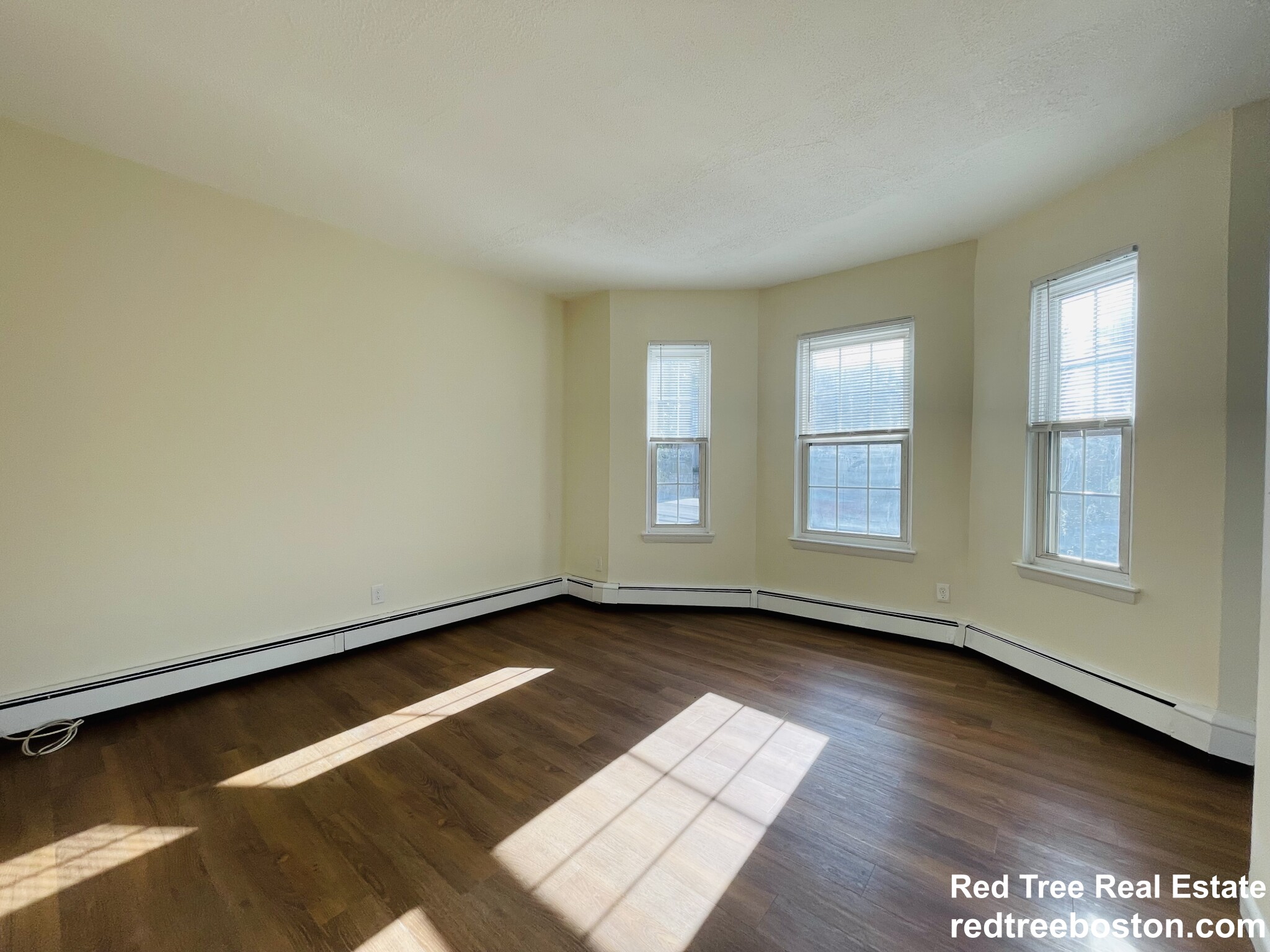 62 South Huntington Ave, Jamaica Plain