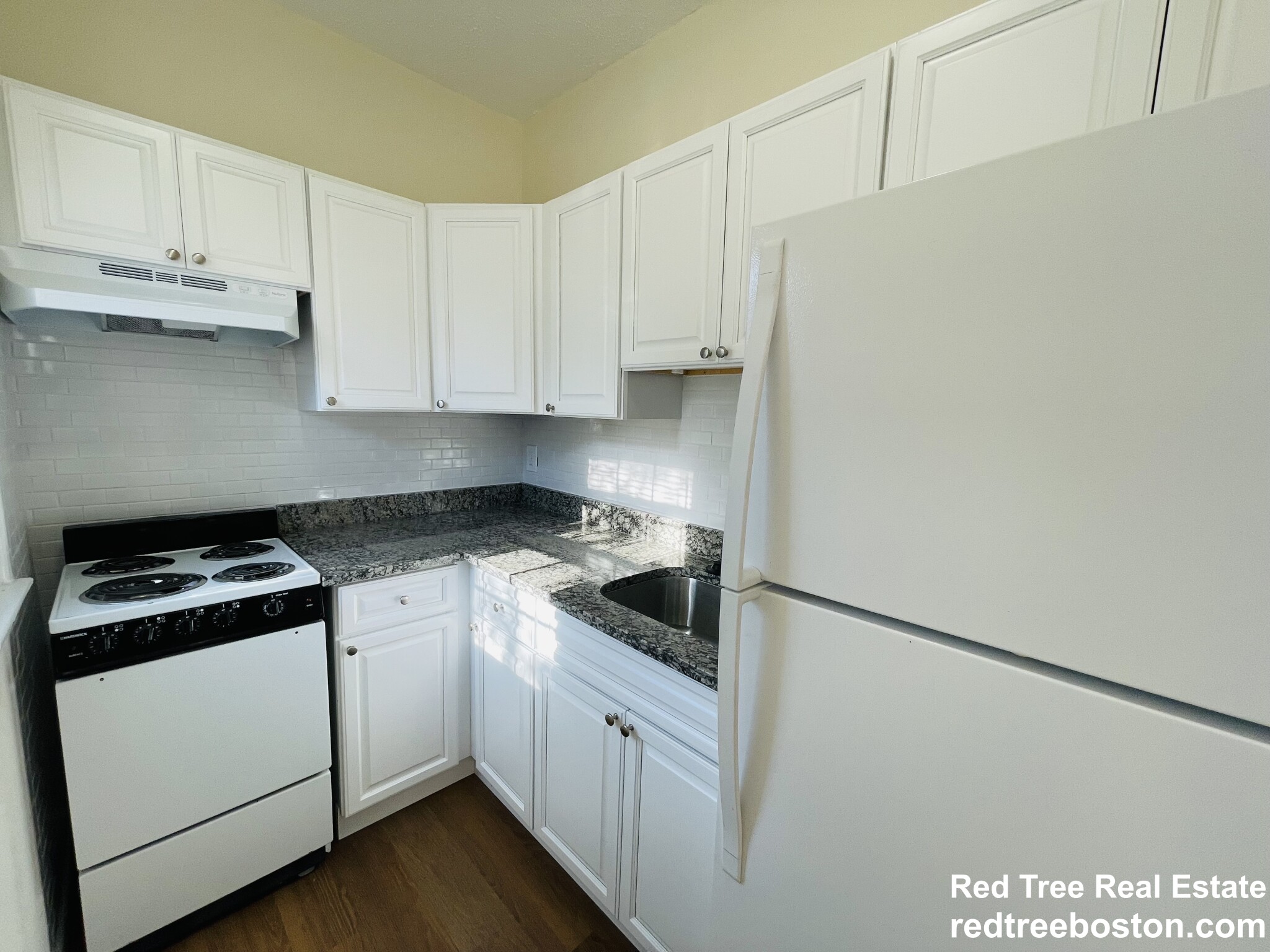 62 South Huntington Ave, Jamaica Plain