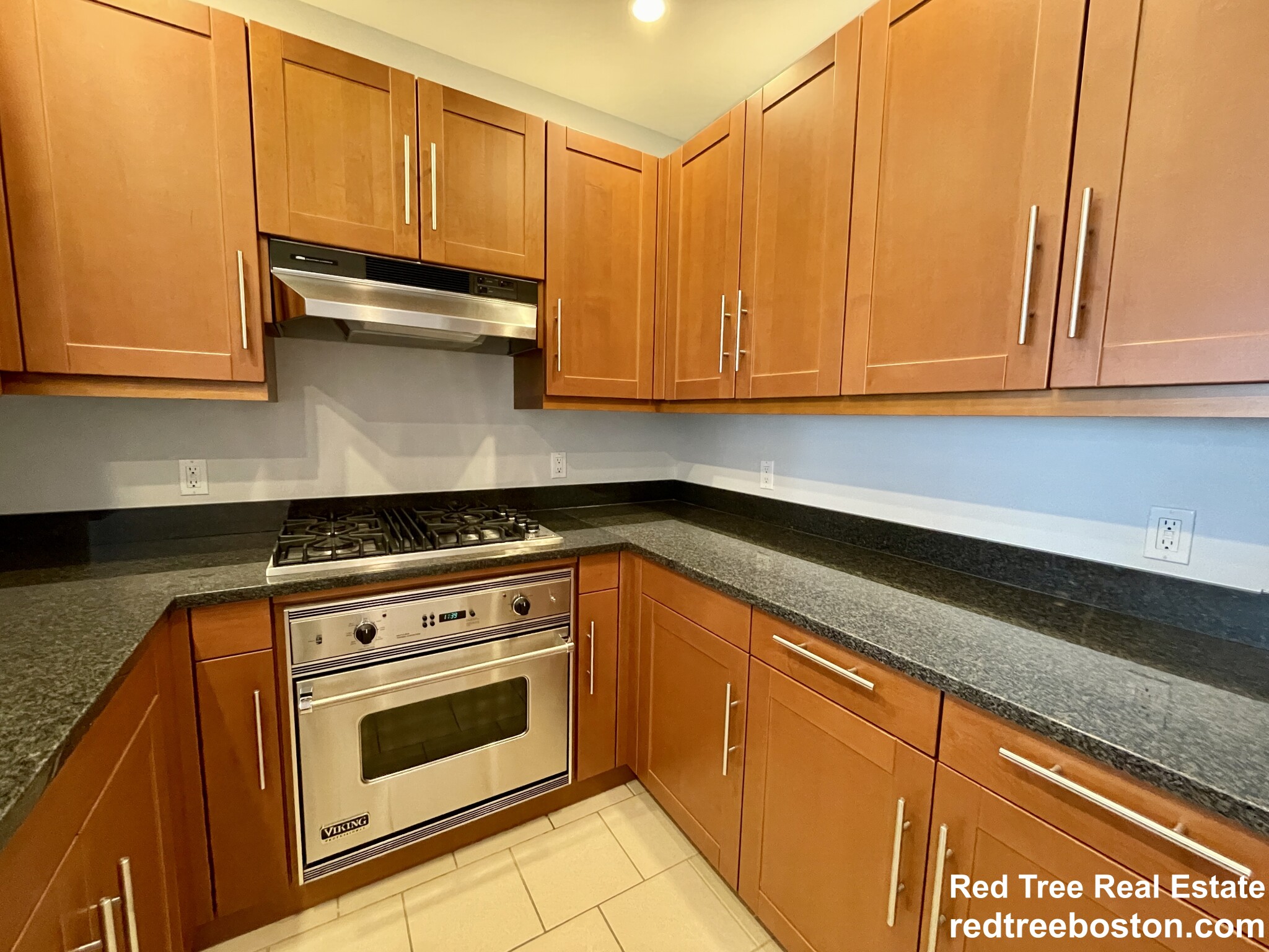 1 Charles St South, Back Bay