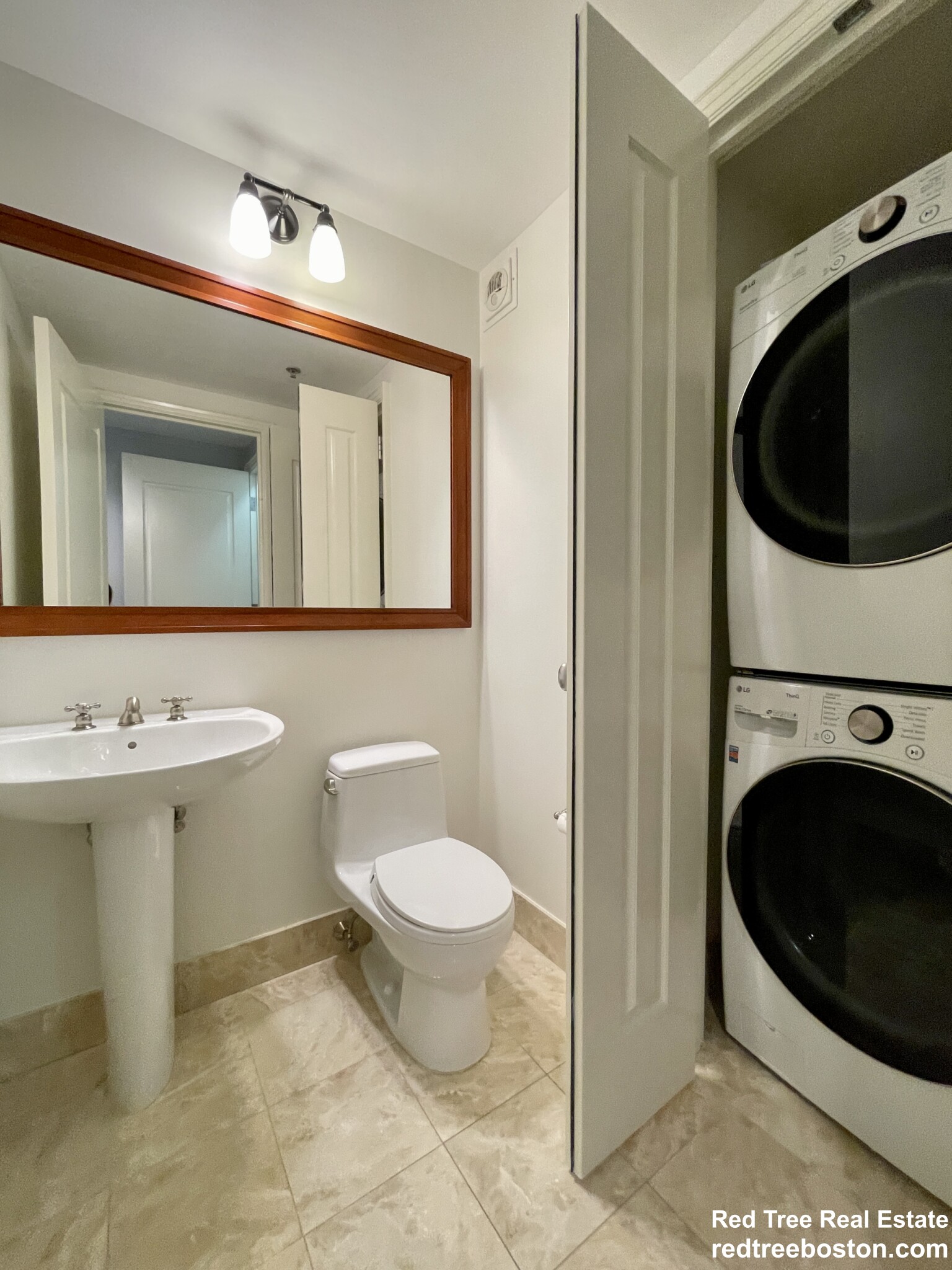 1 Charles St South, Back Bay