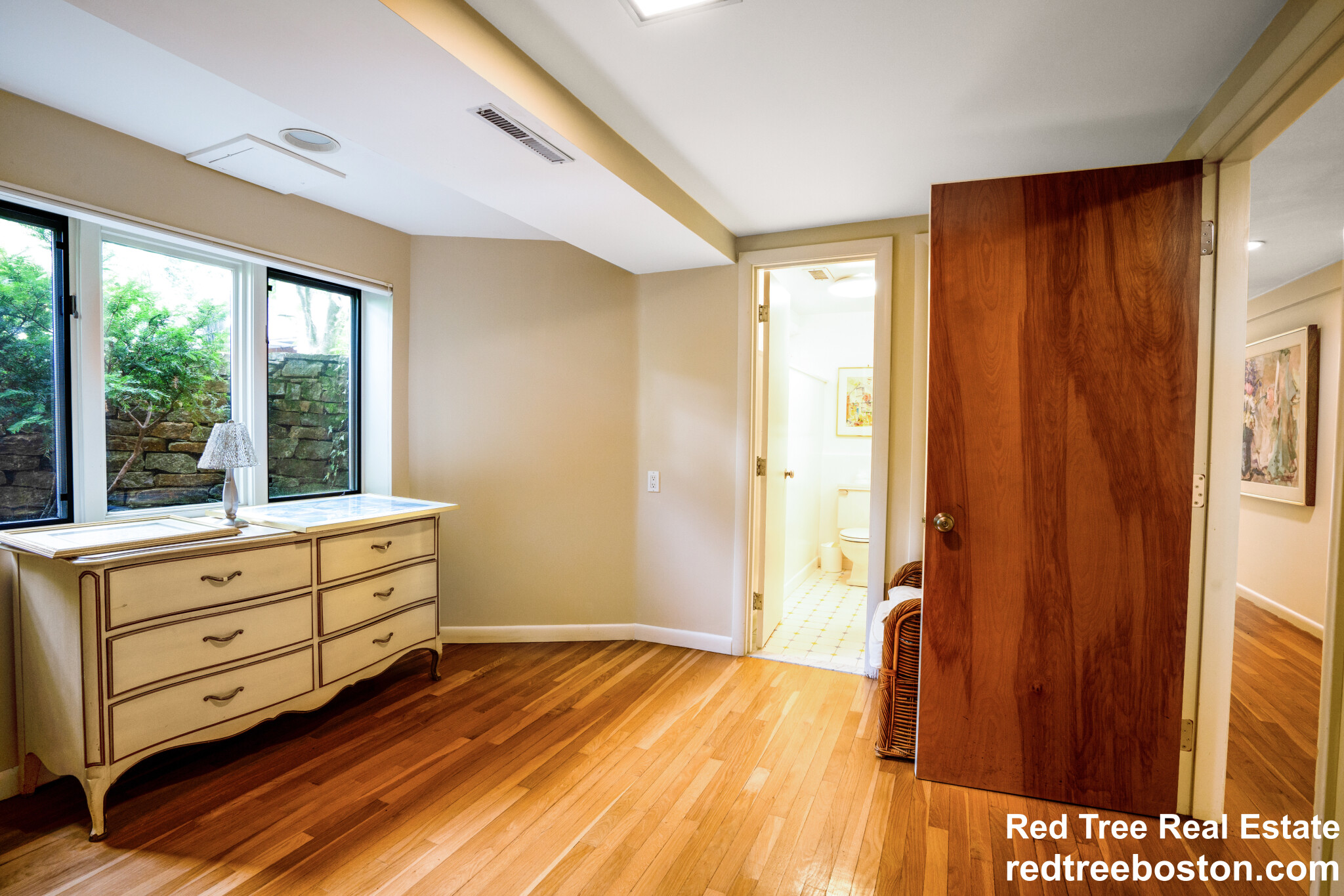 128 Baldpate Hill Rd, Newton