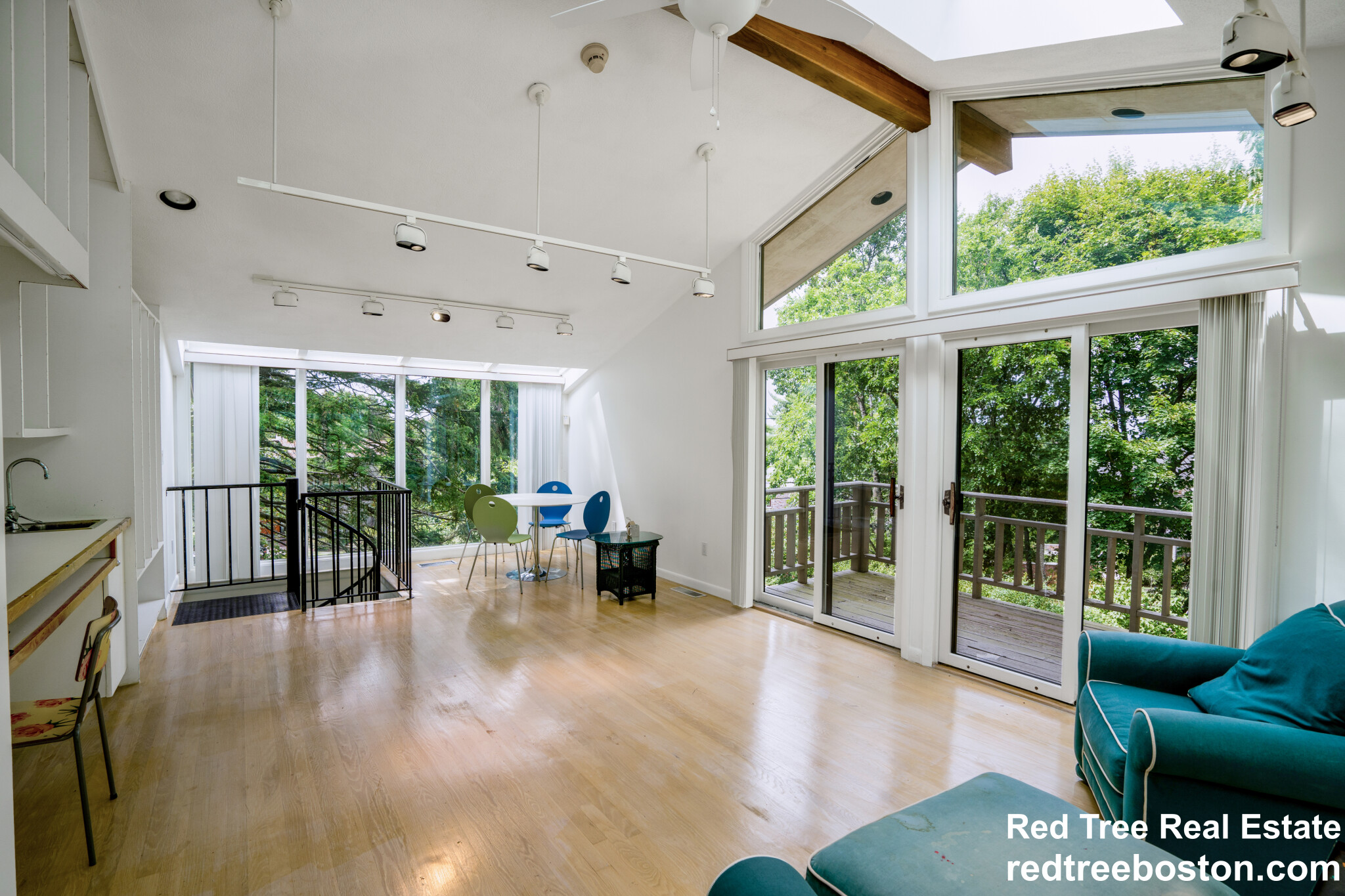 128 Baldpate Hill Rd, Newton