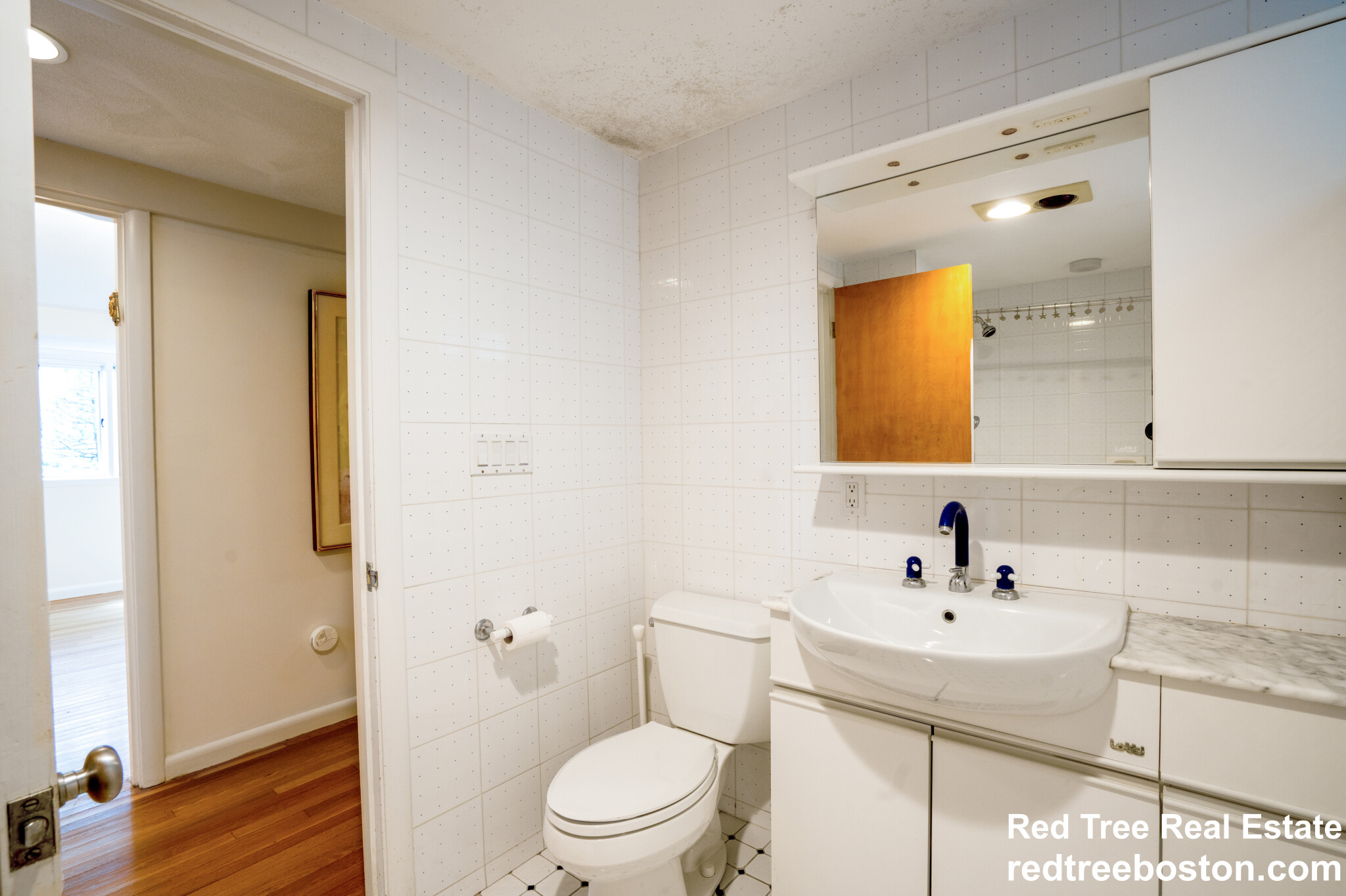 128 Baldpate Hill Rd, Newton