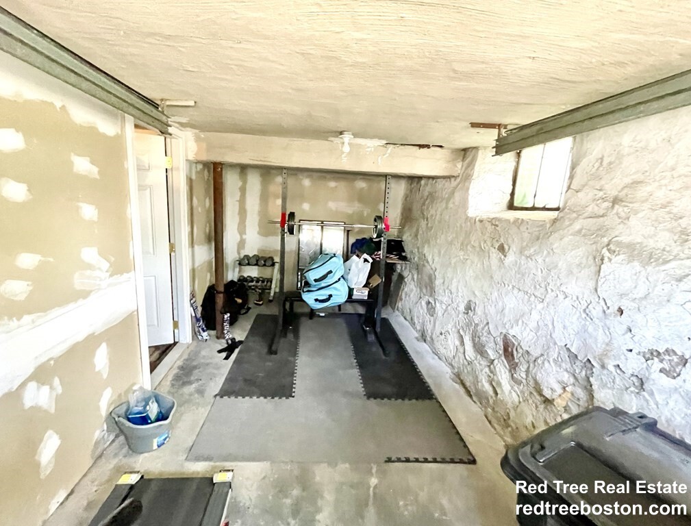 22 Potomac St, West Roxbury