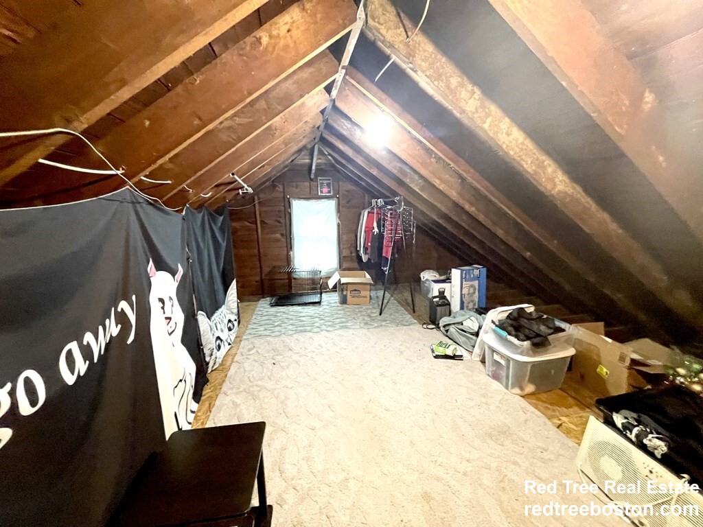 22 Potomac St, West Roxbury