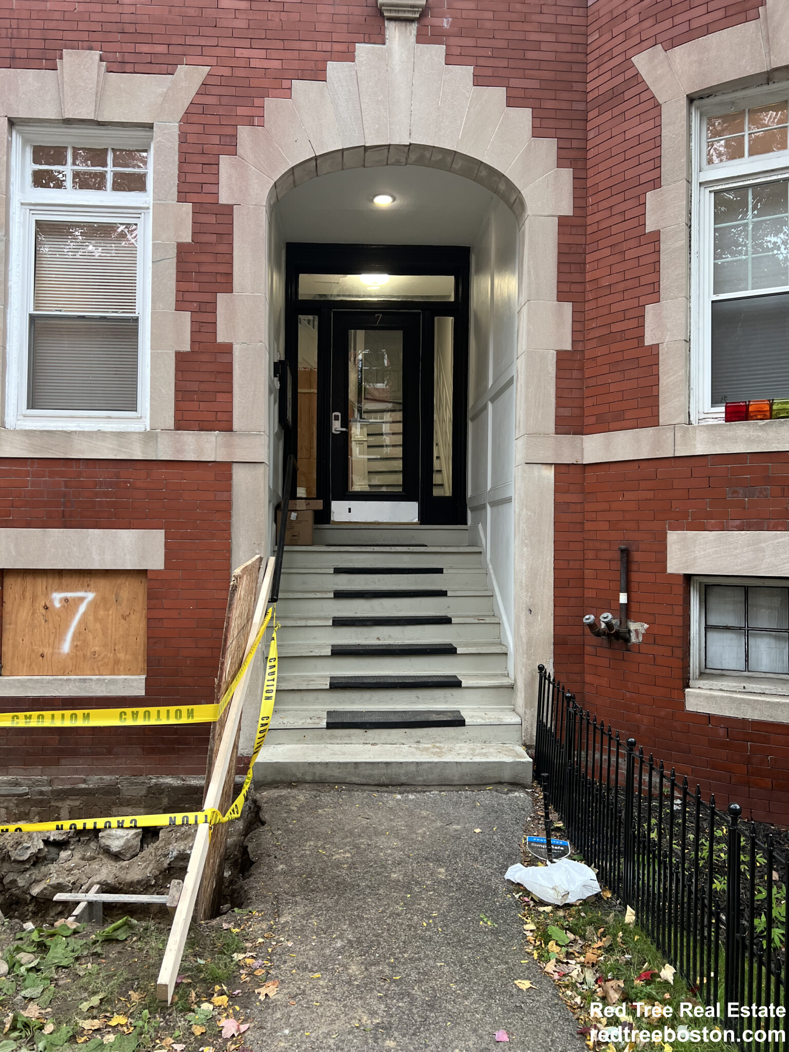 7 Strathmore Rd, Chestnut Hill