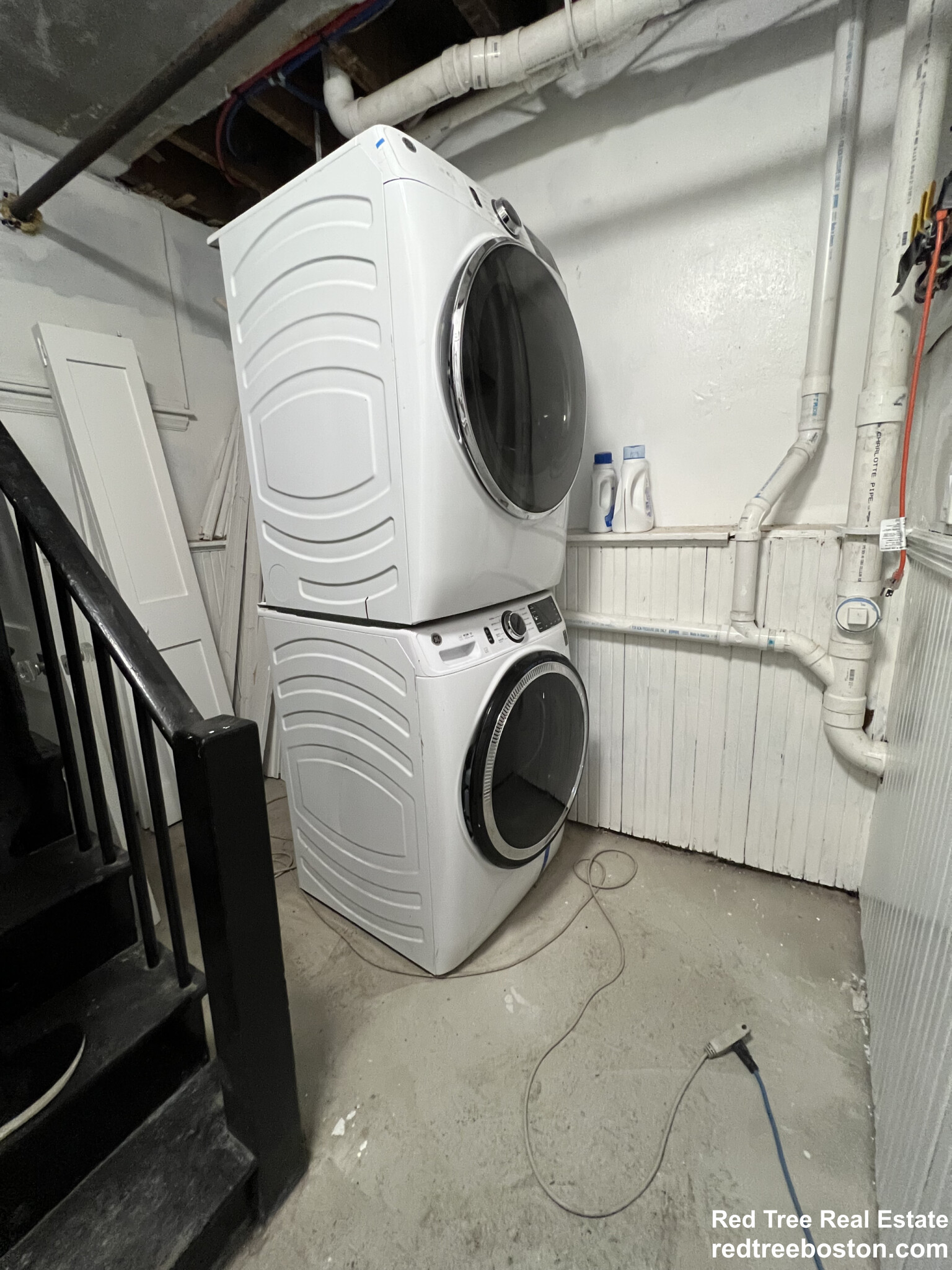 7 Strathmore Rd, Chestnut Hill