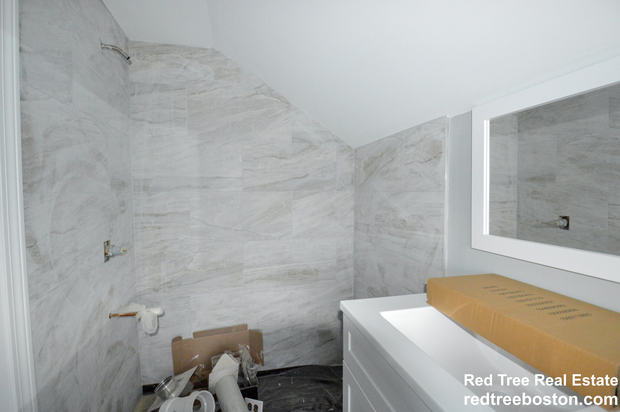 159 Hillside St, Mission Hill