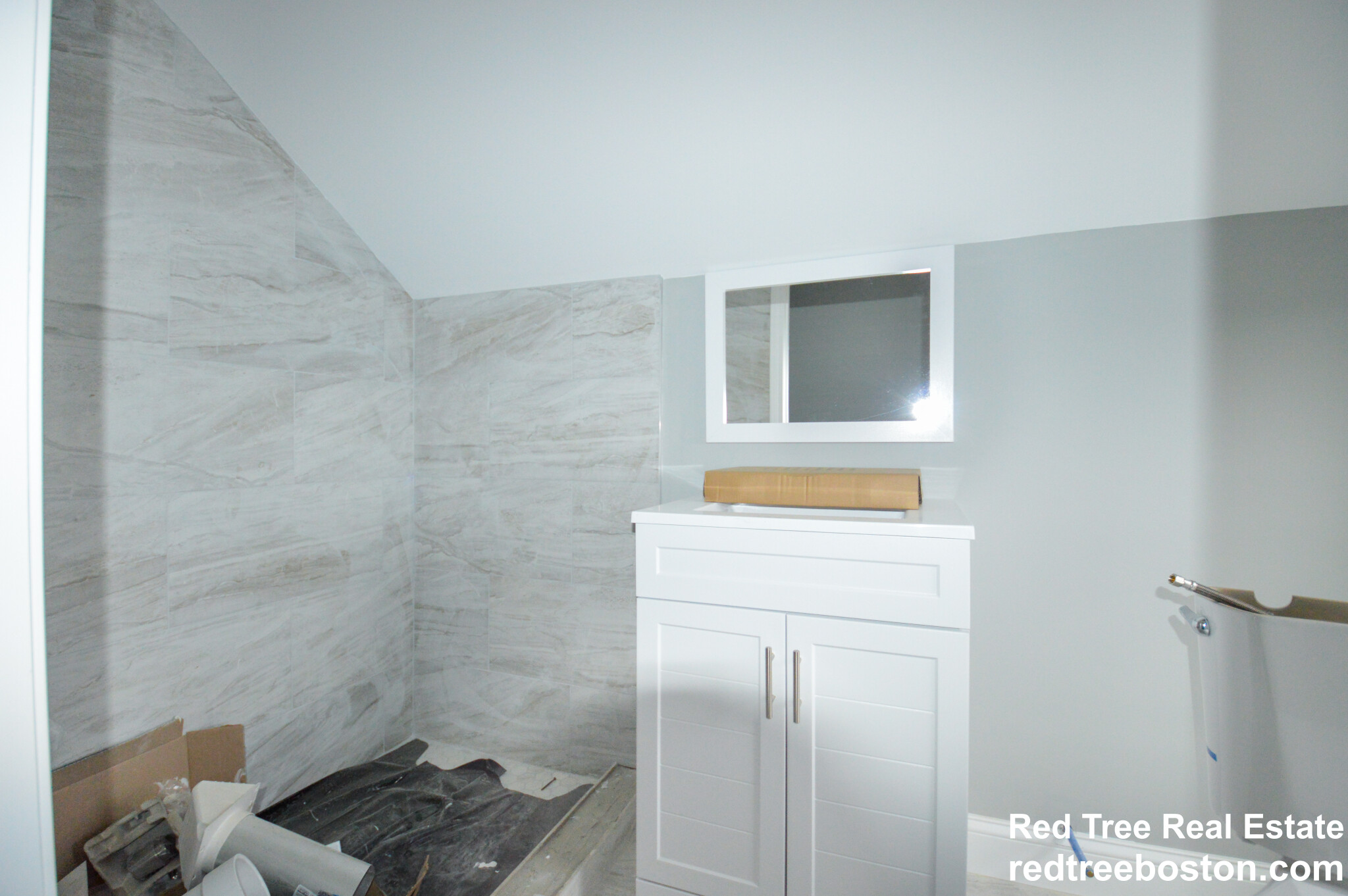 159 Hillside St, Mission Hill