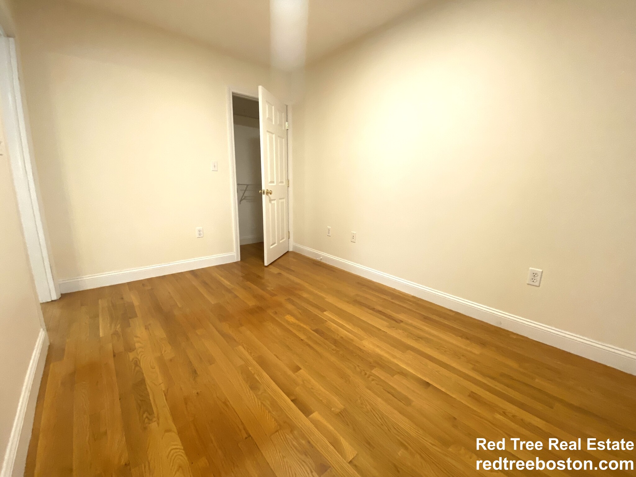 20 Clarendon St, Watertown