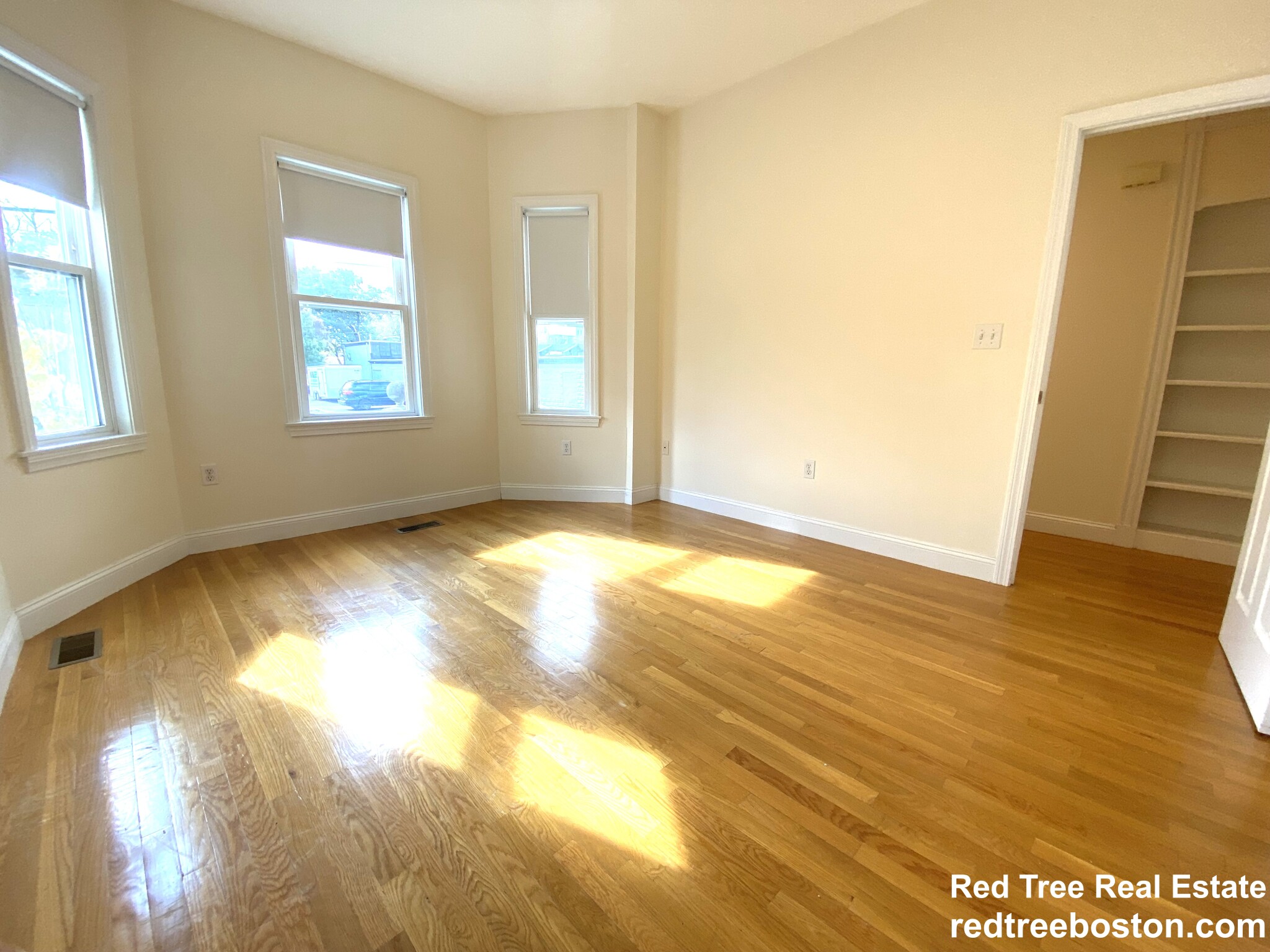 20 Clarendon St, Watertown