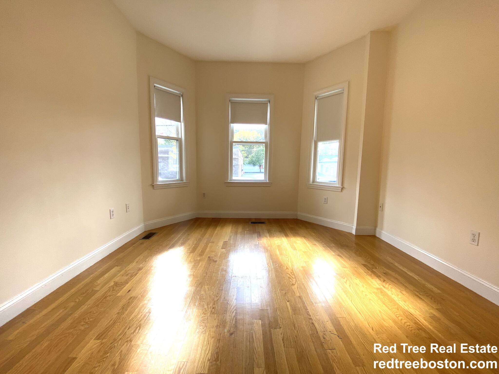 20 Clarendon St, Watertown