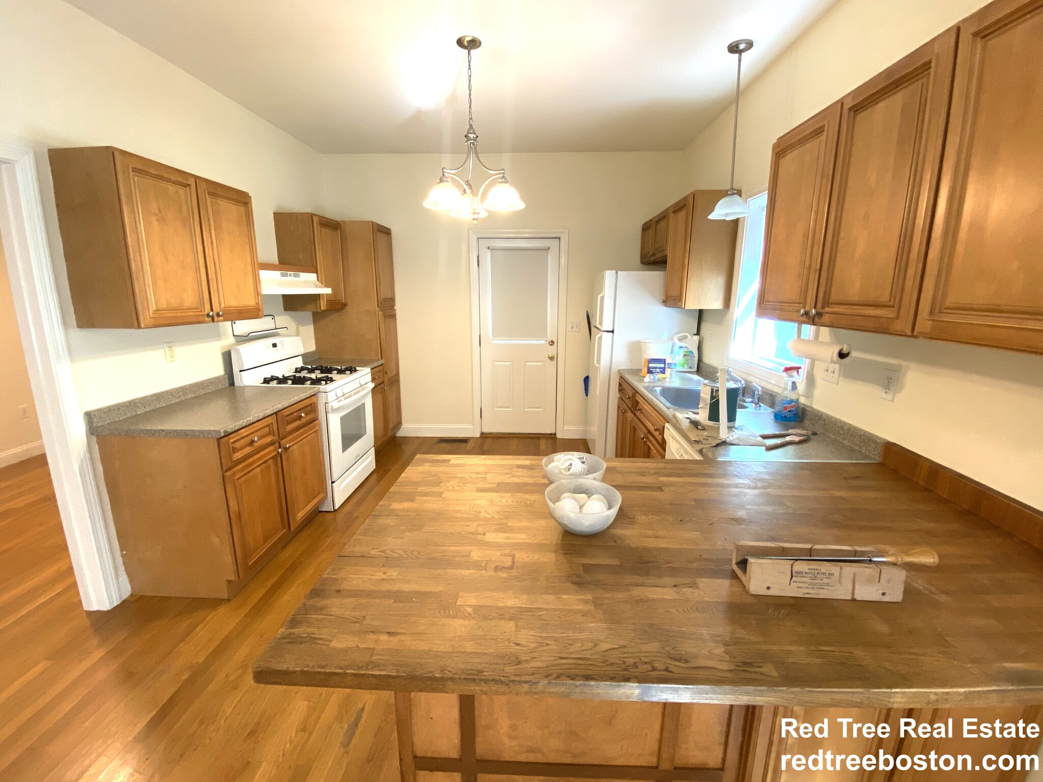 20 Clarendon St, Watertown